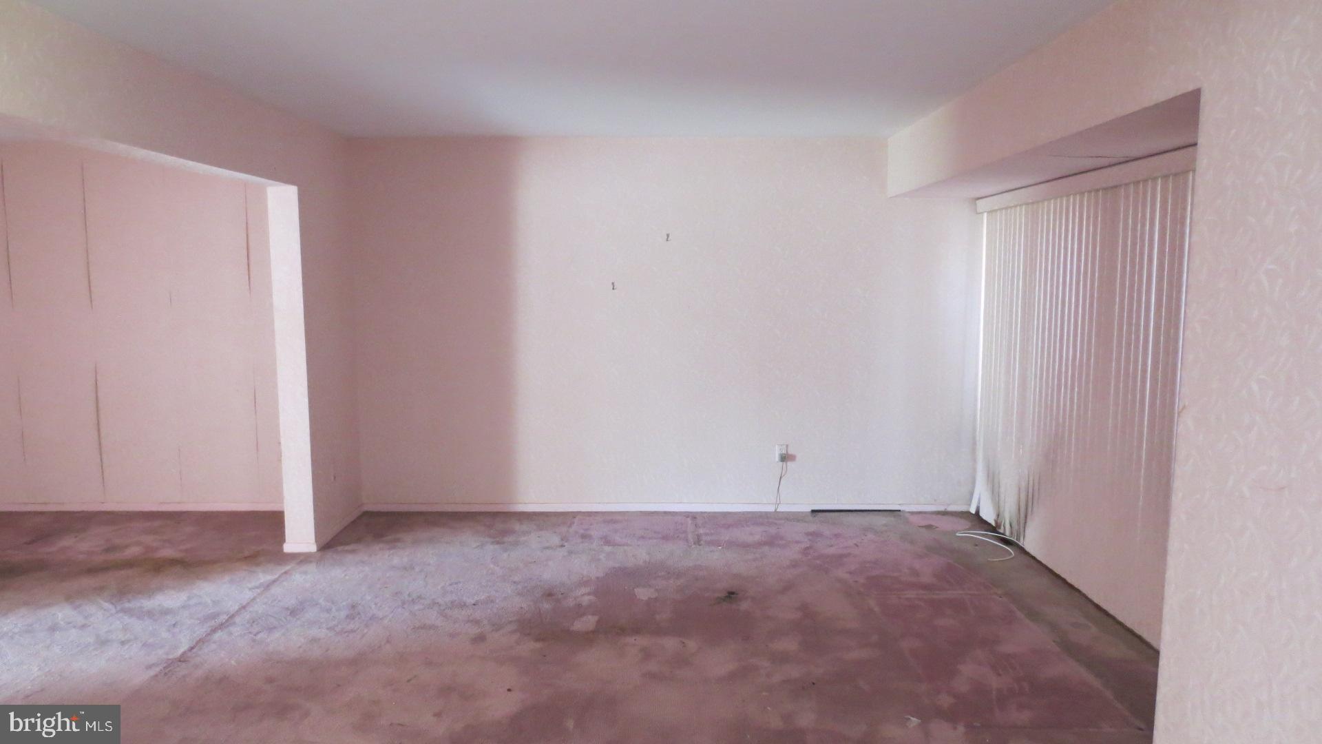 203 CANTERBURY COURT