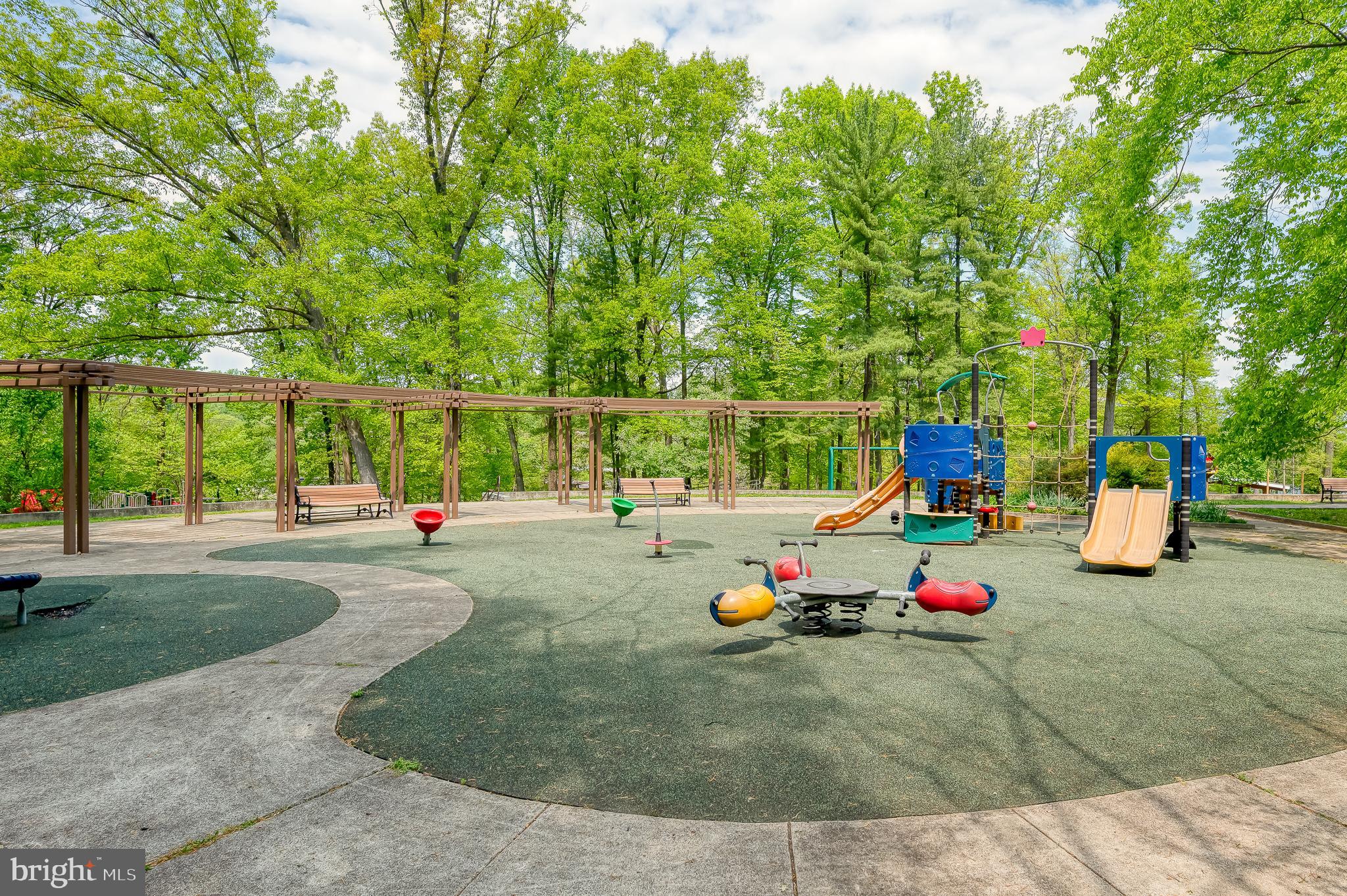 MOUNT WASHINGTON - Residential