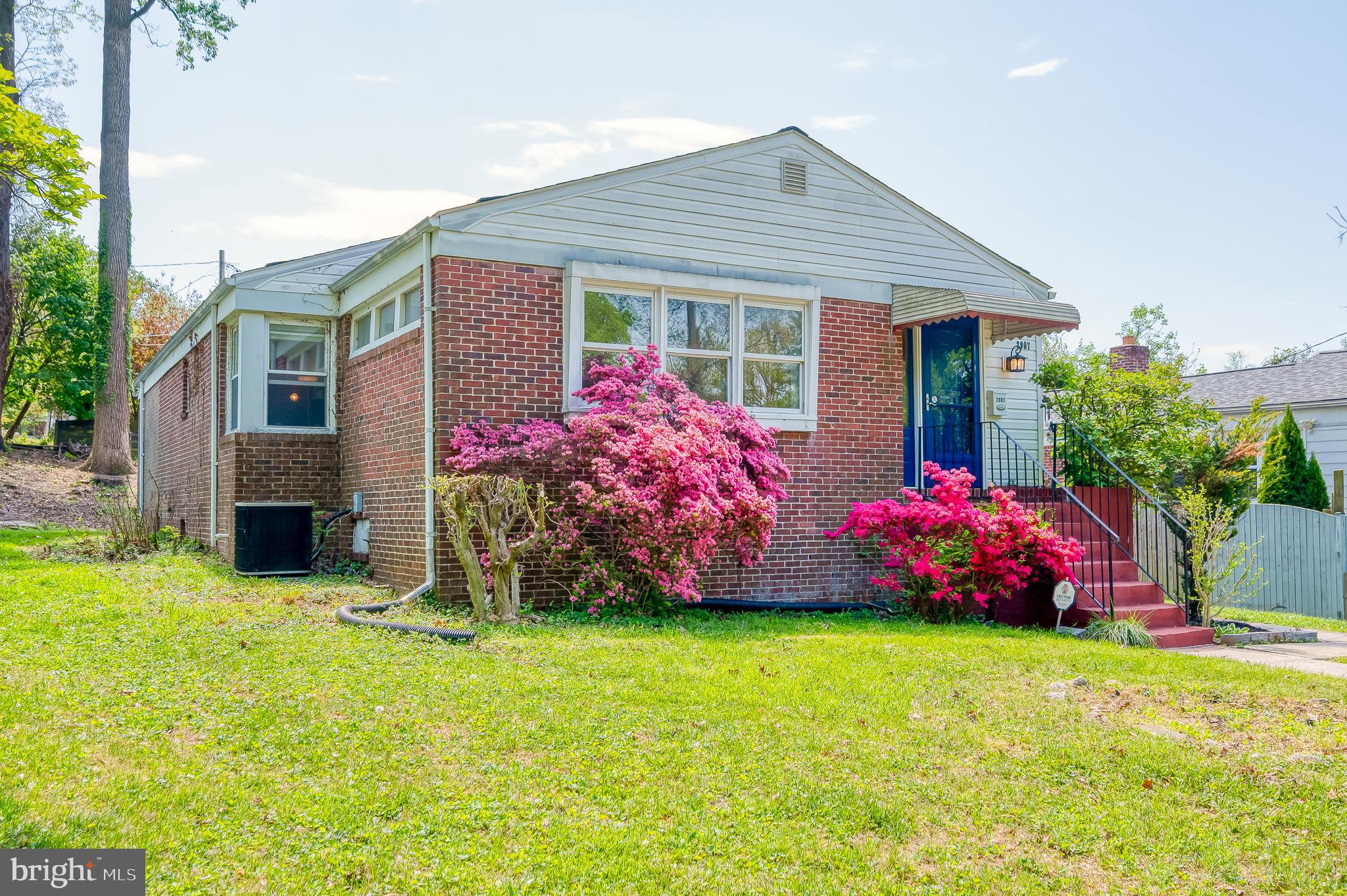 MOUNT WASHINGTON - Residential