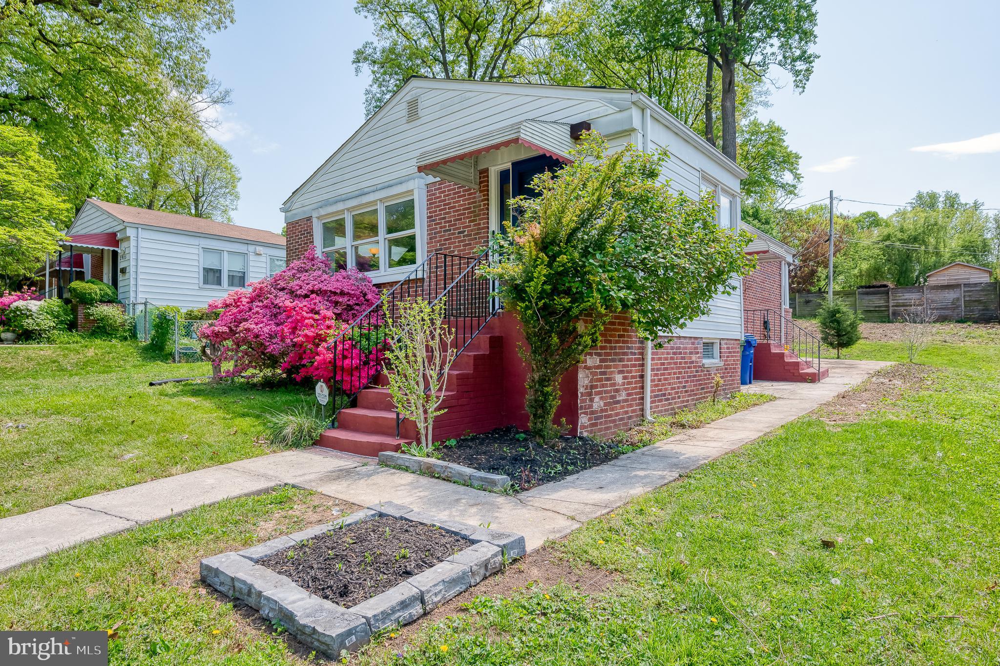 MOUNT WASHINGTON - Residential