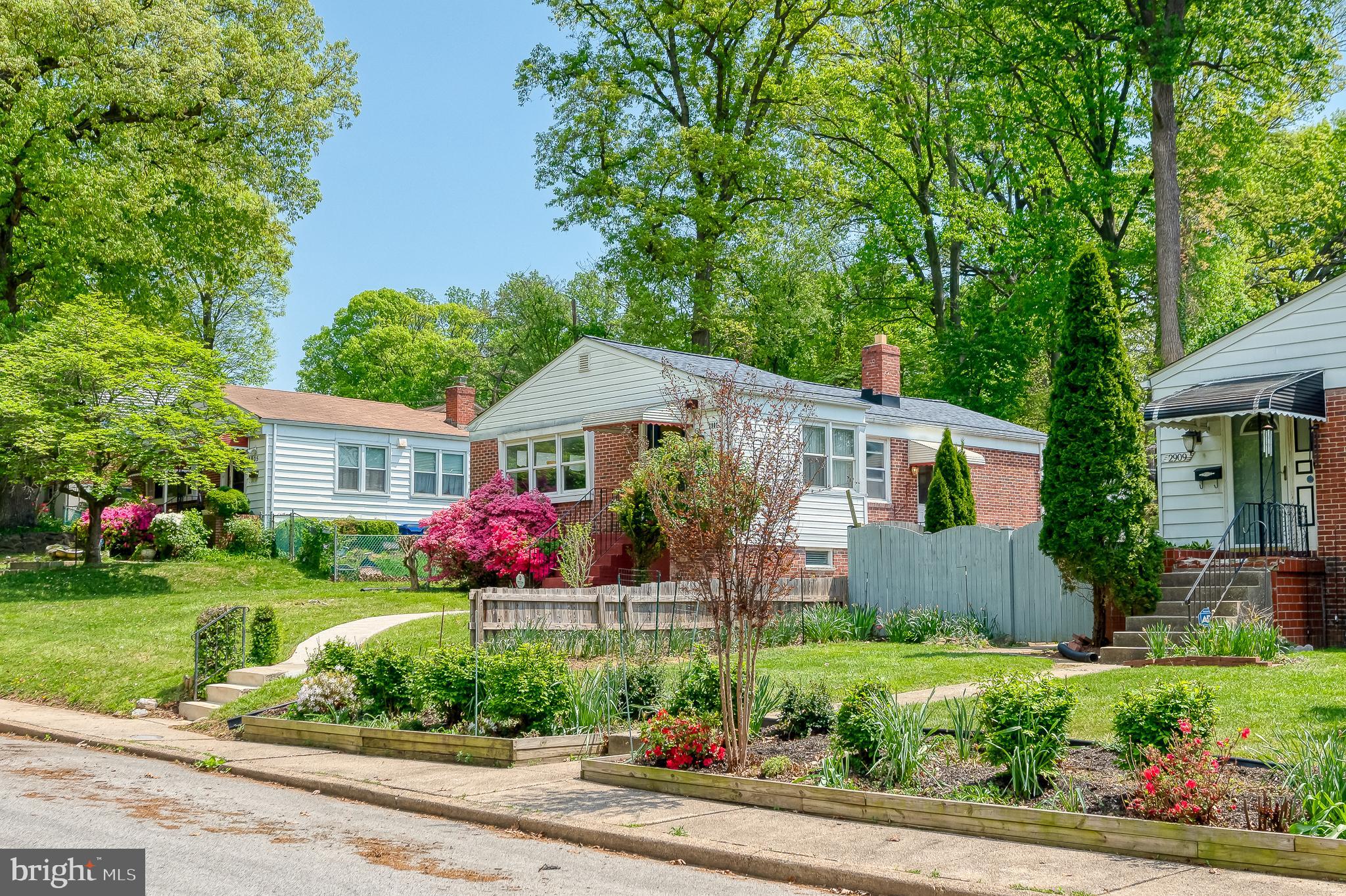 MOUNT WASHINGTON - Residential