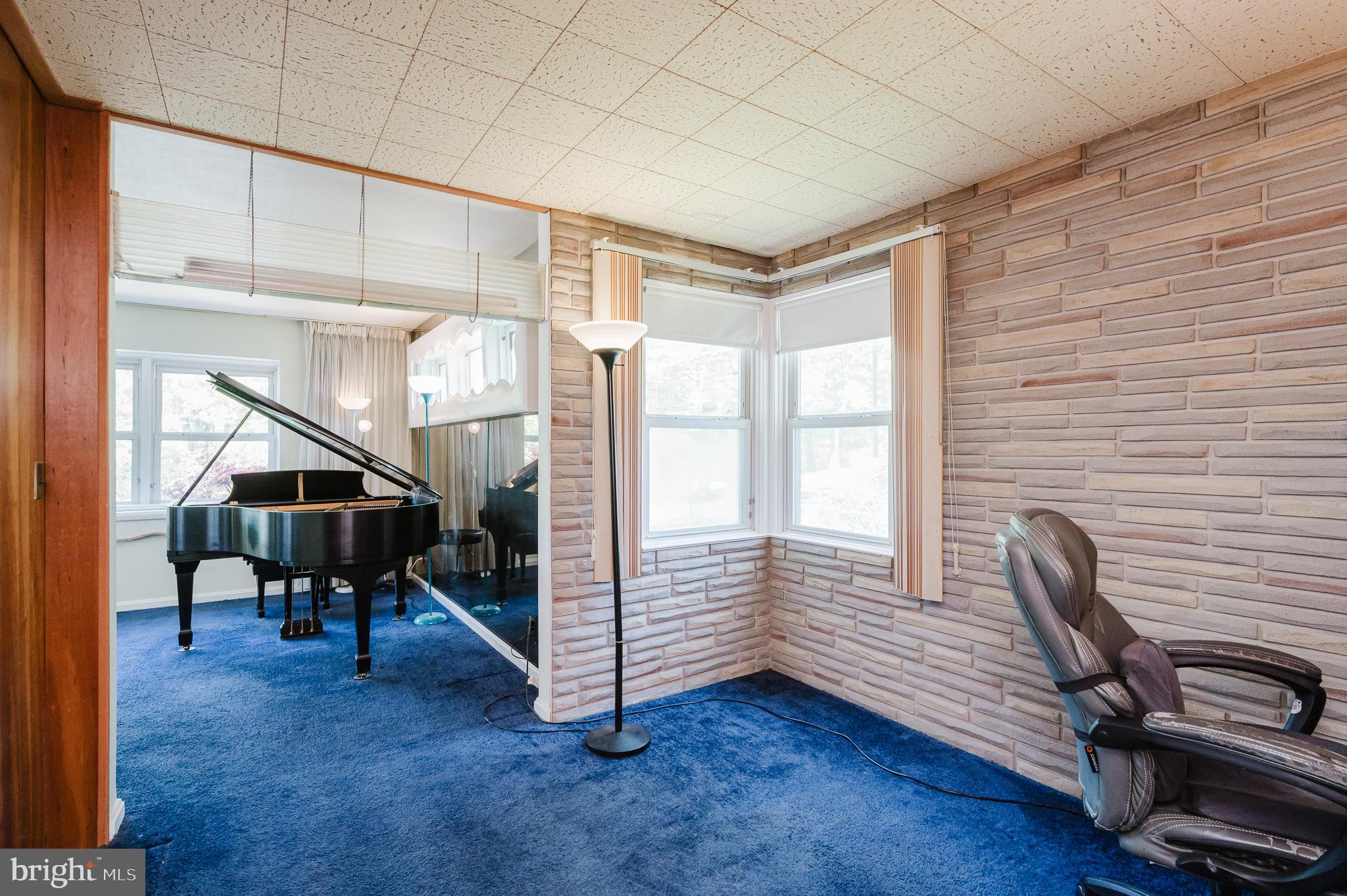 MOUNT WASHINGTON - Residential