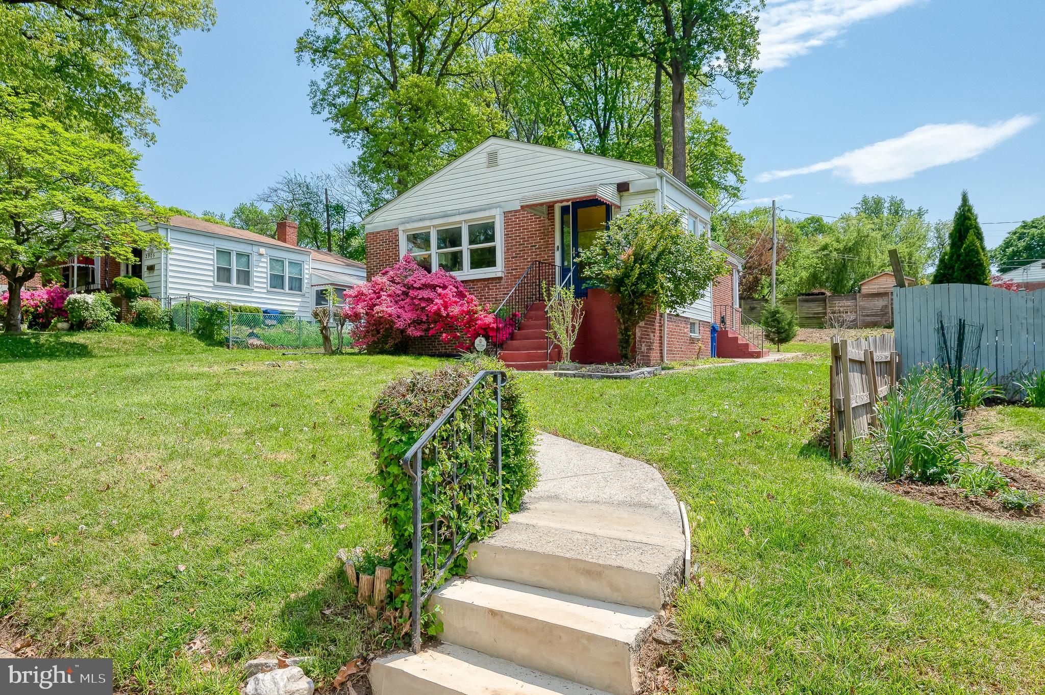 MOUNT WASHINGTON - Residential