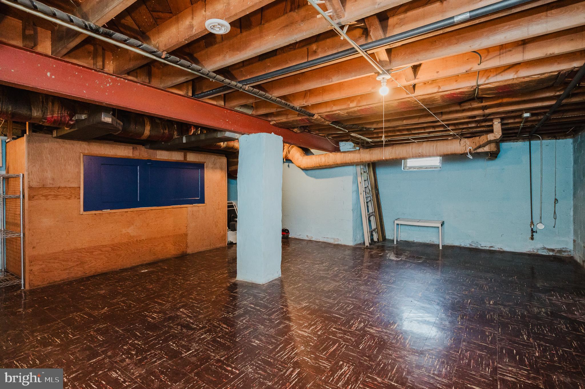 MOUNT WASHINGTON - Residential