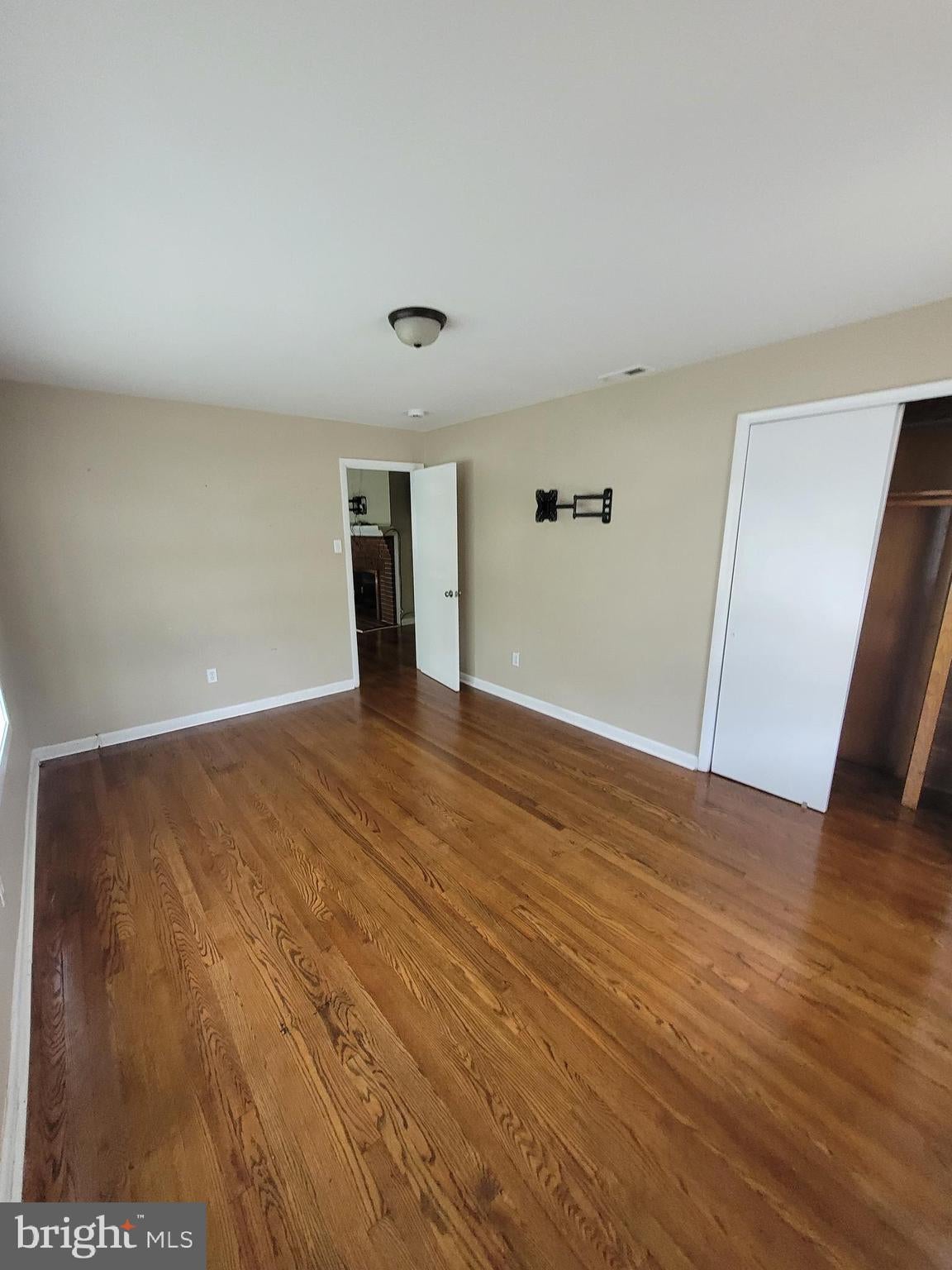 409 PHELPS AVENUE