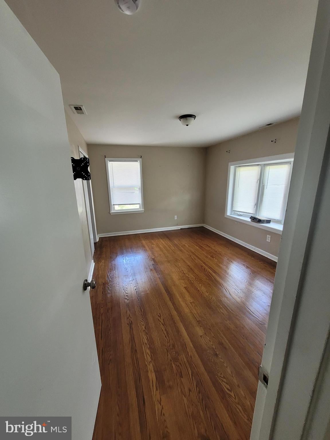 409 PHELPS AVENUE
