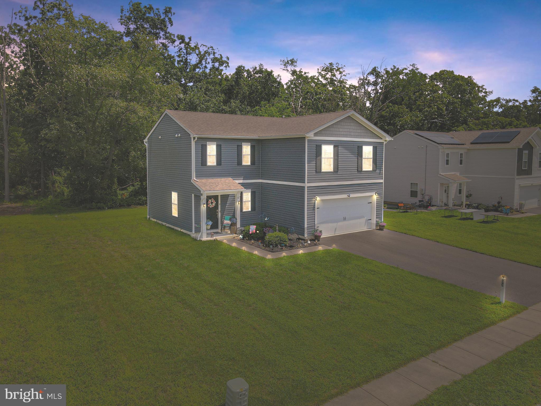 33 EISENHOWER DRIVE