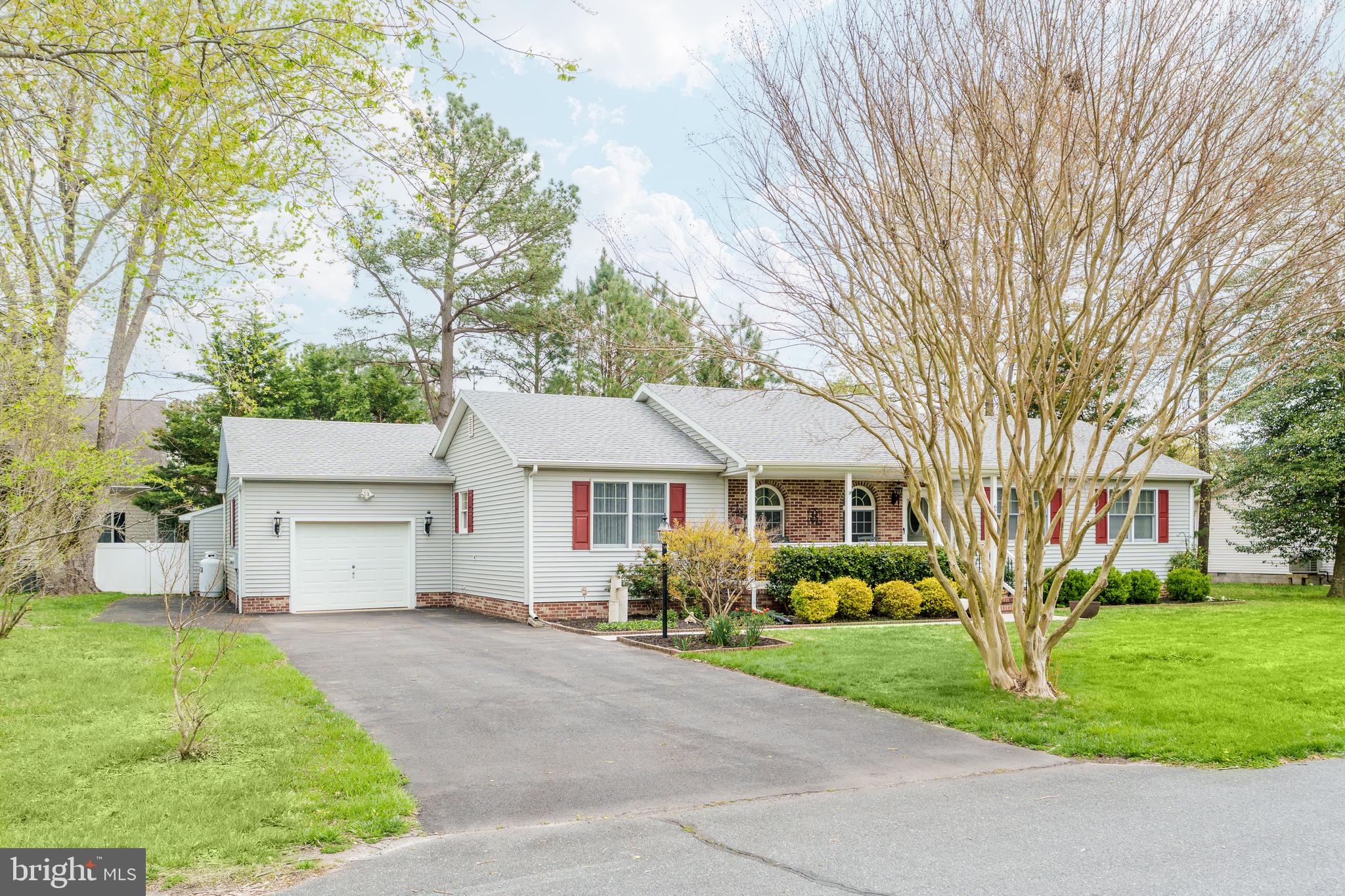 DENTON MANOR - Residential