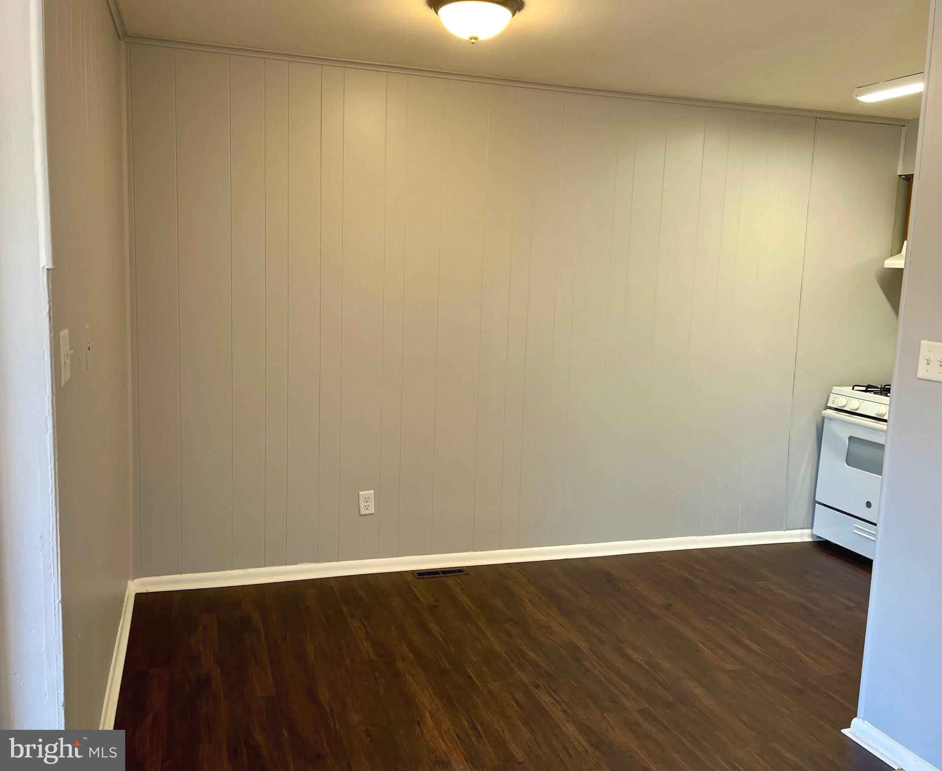 ALBAN PARK - Residential Lease