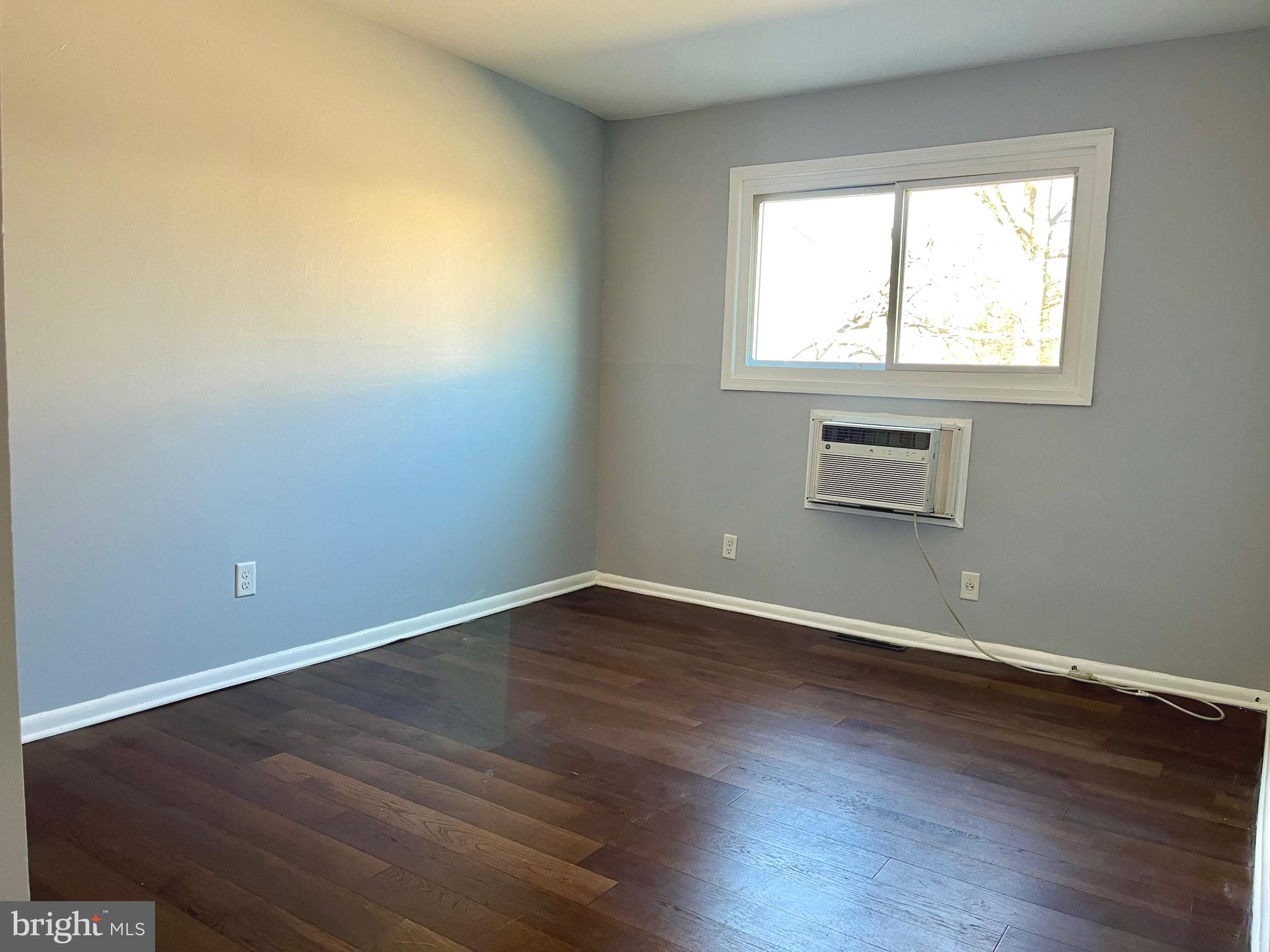 ALBAN PARK - Residential Lease