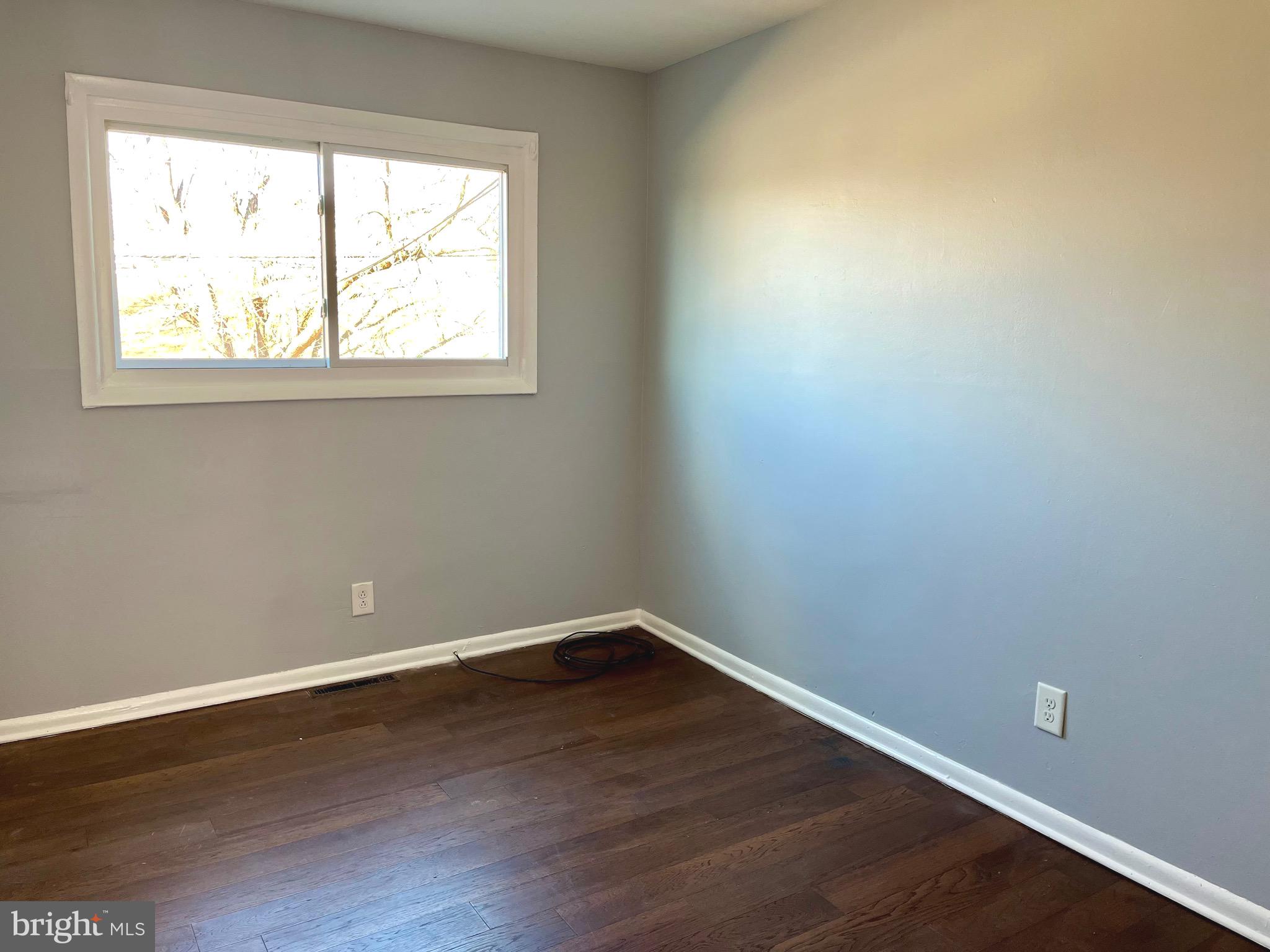 ALBAN PARK - Residential Lease