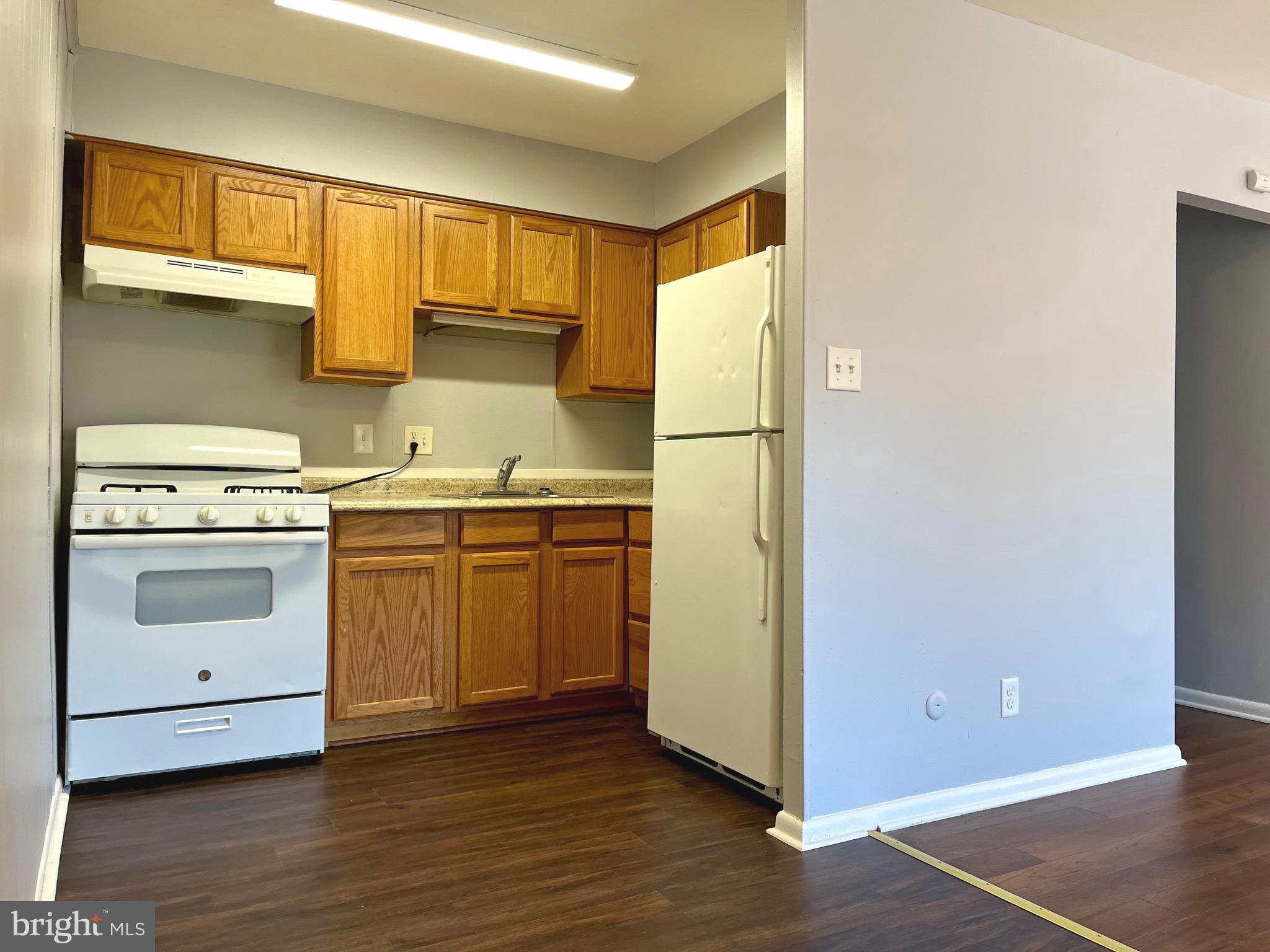 ALBAN PARK - Residential Lease