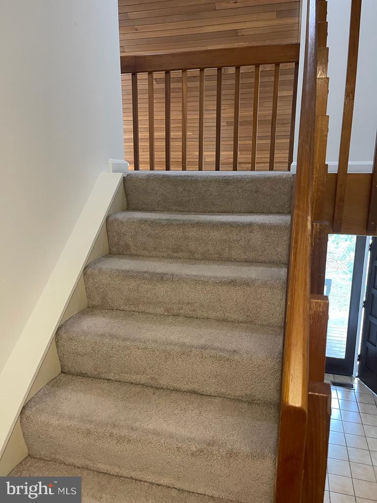 RIVA TRACE - Residential Lease