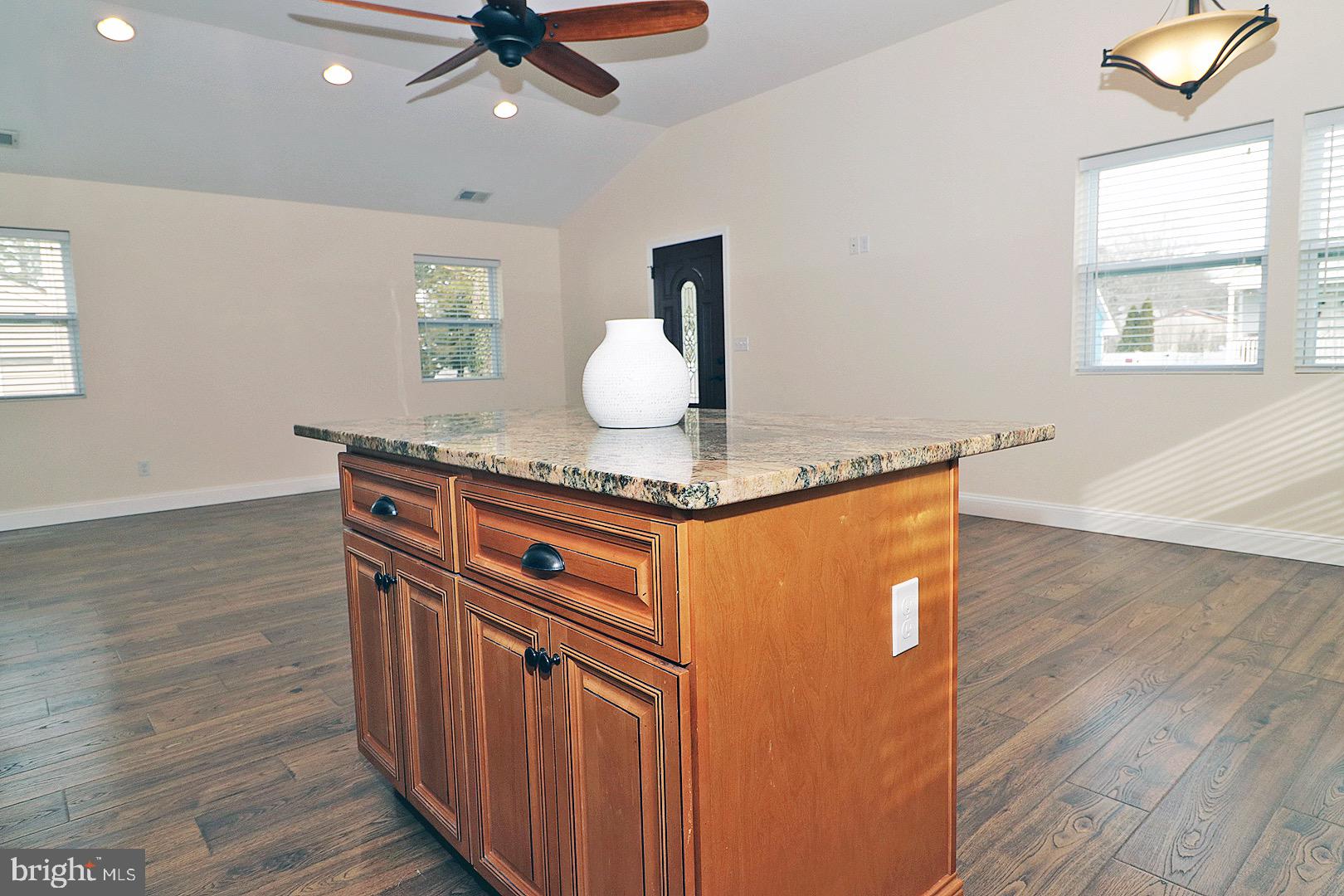 WARETOWN - Residential