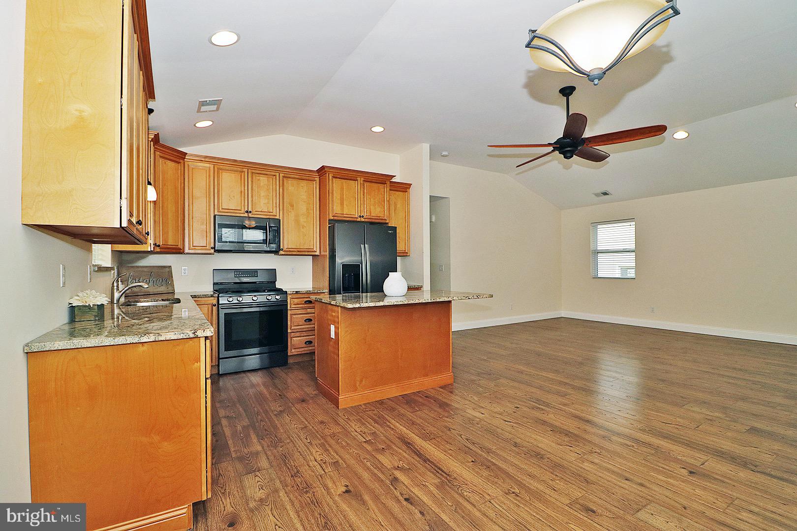 WARETOWN - Residential