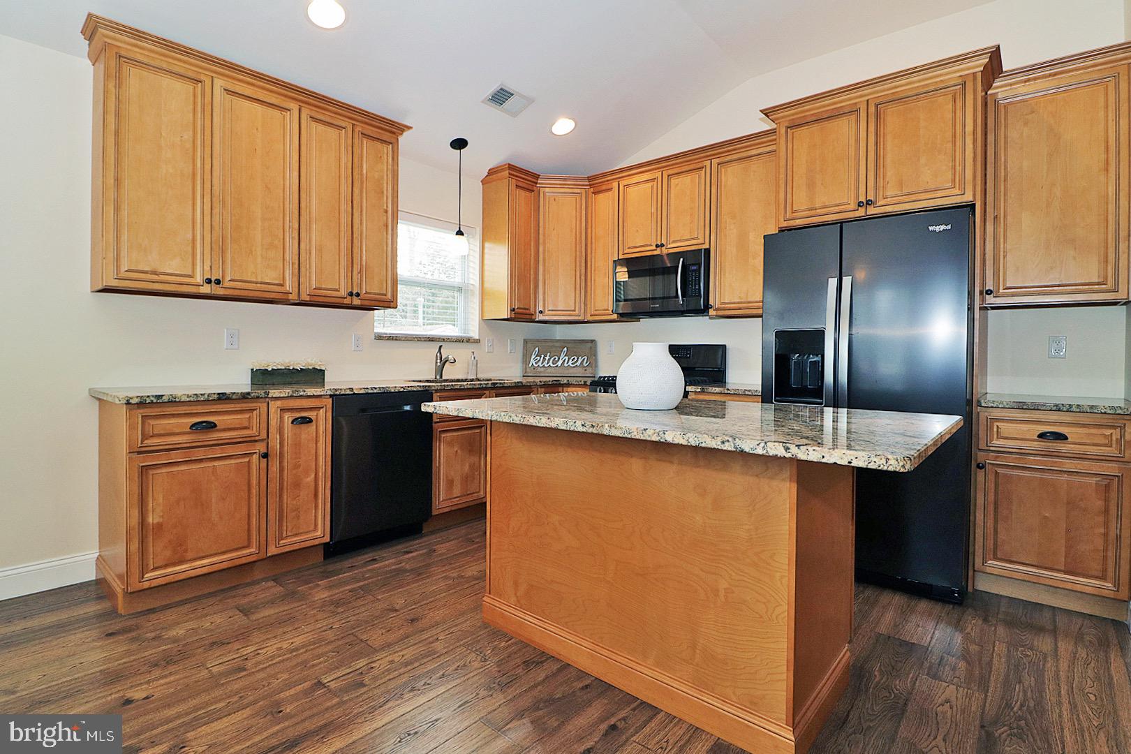 WARETOWN - Residential