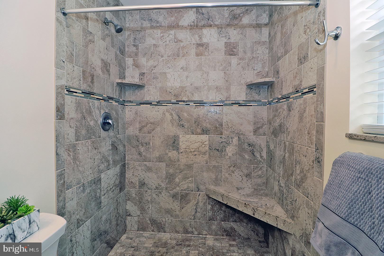 WARETOWN - Residential