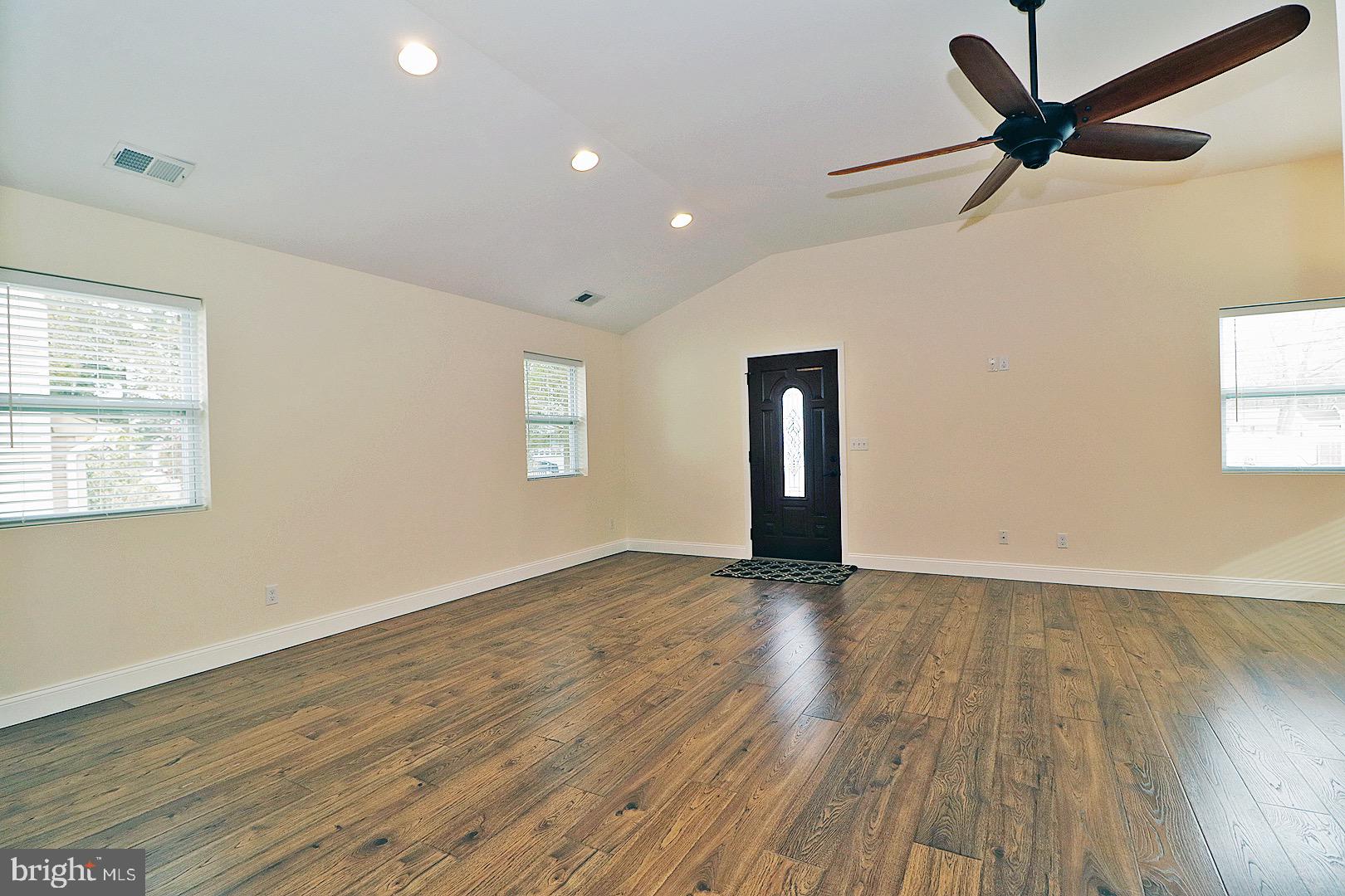 WARETOWN - Residential