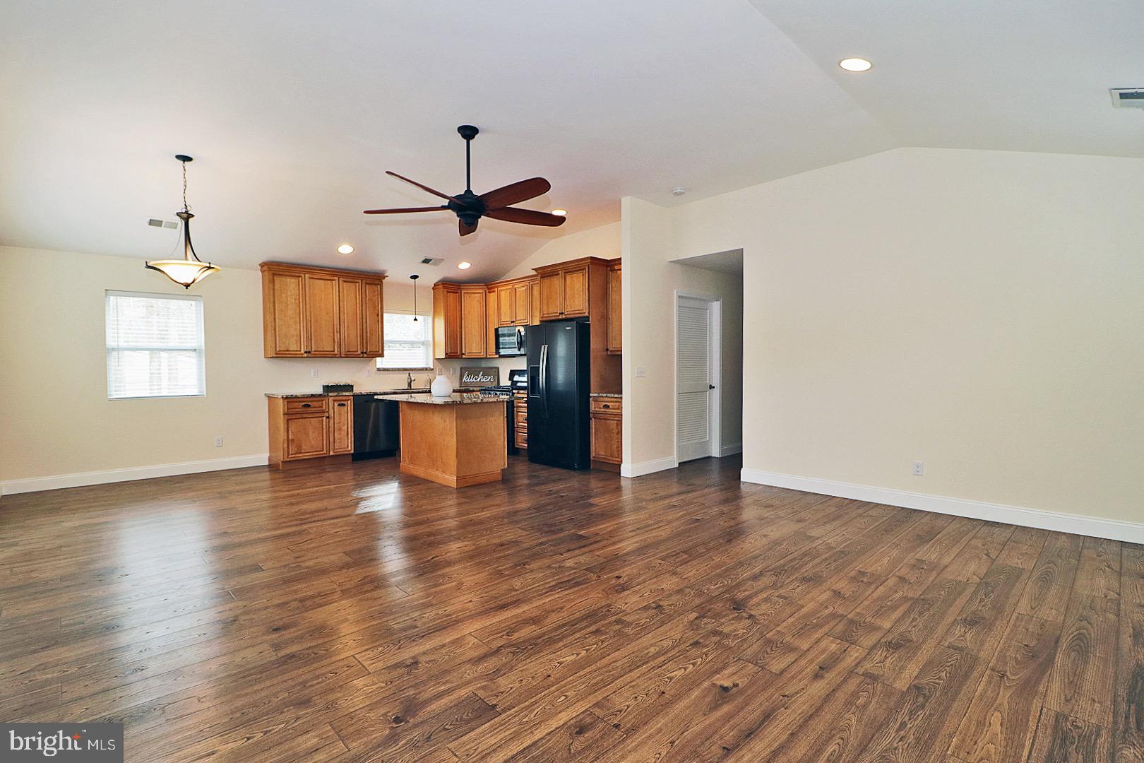 WARETOWN - Residential