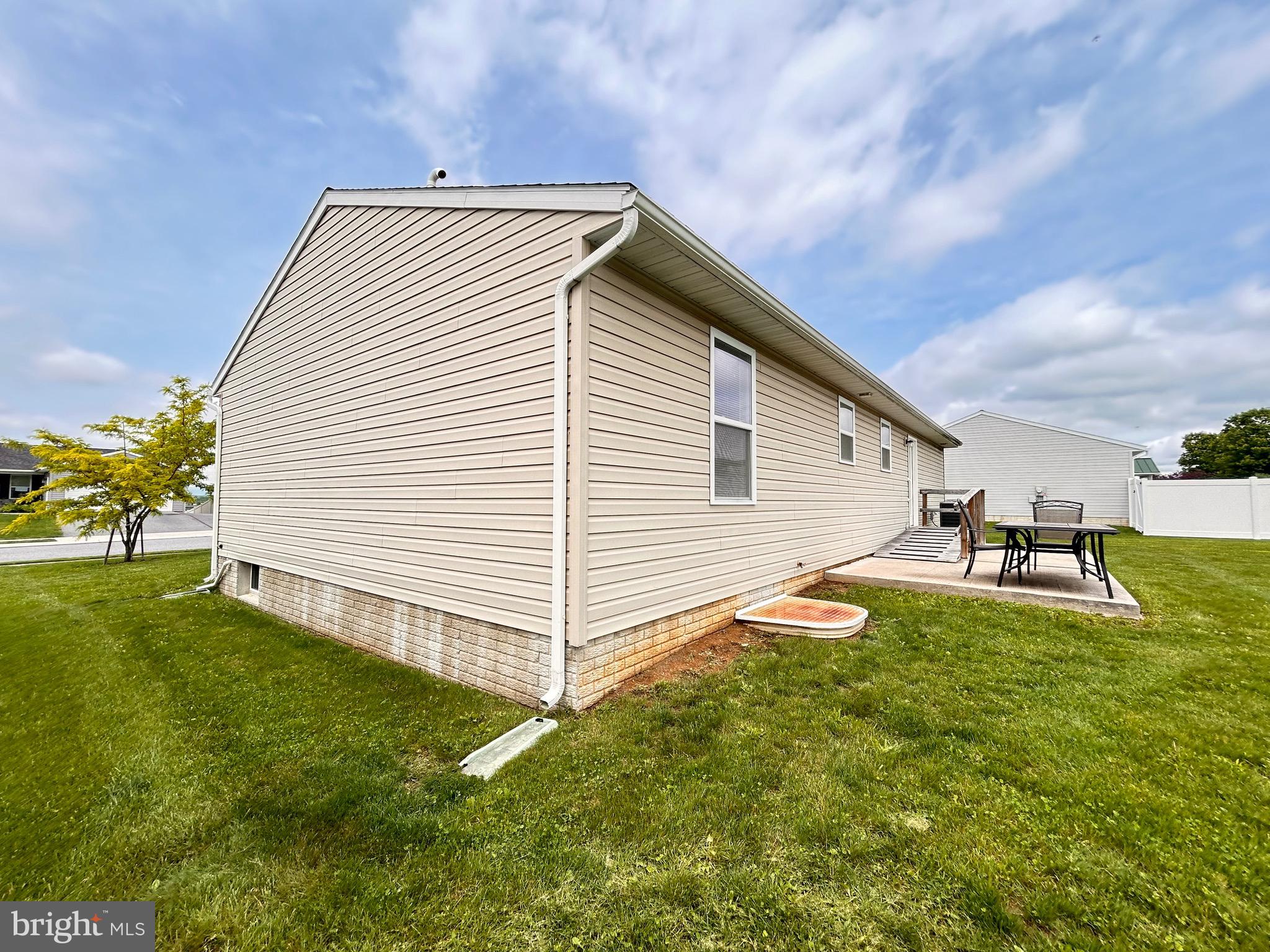 NEWBURG VILLAGE - Residential