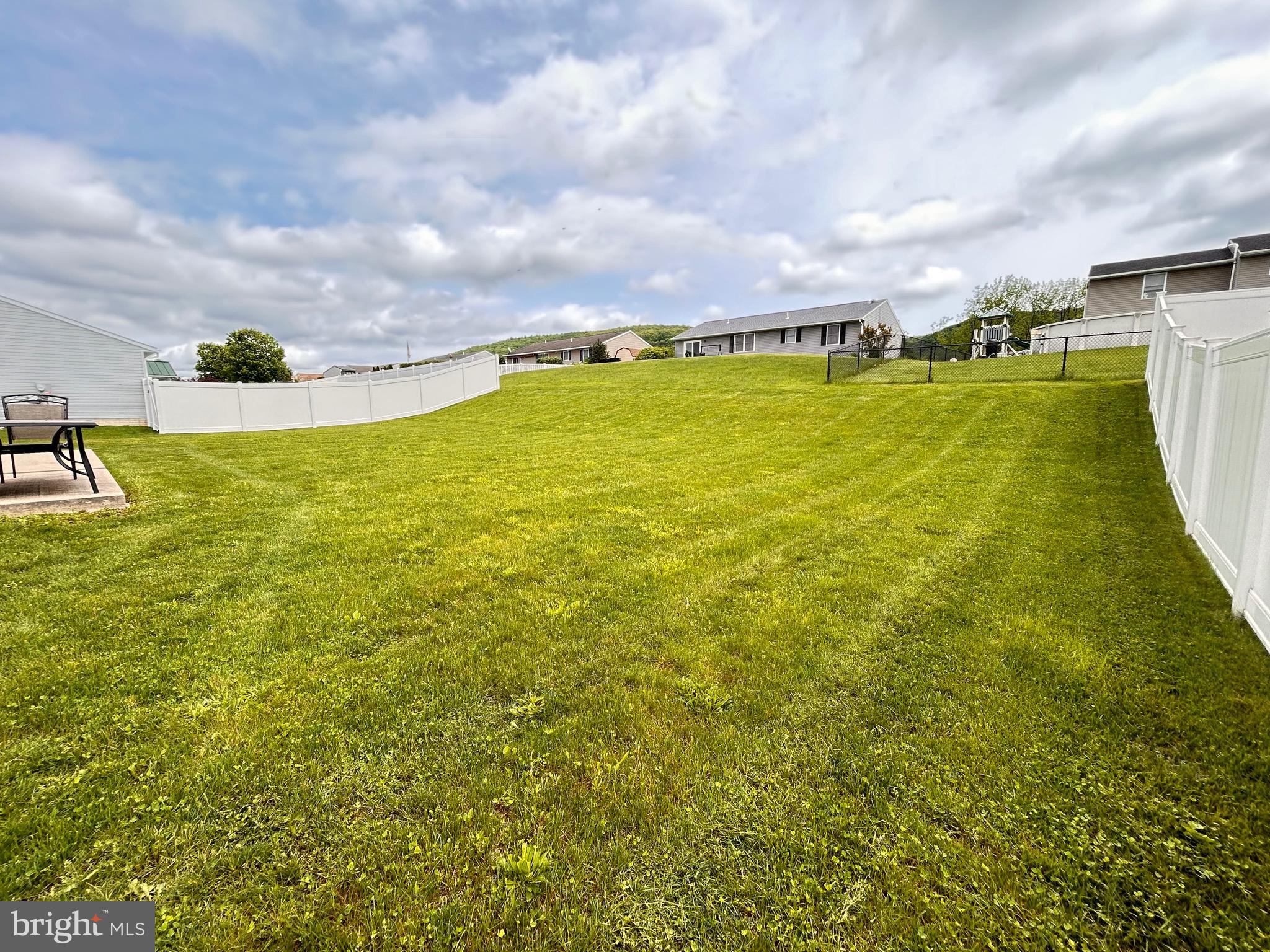 NEWBURG VILLAGE - Residential