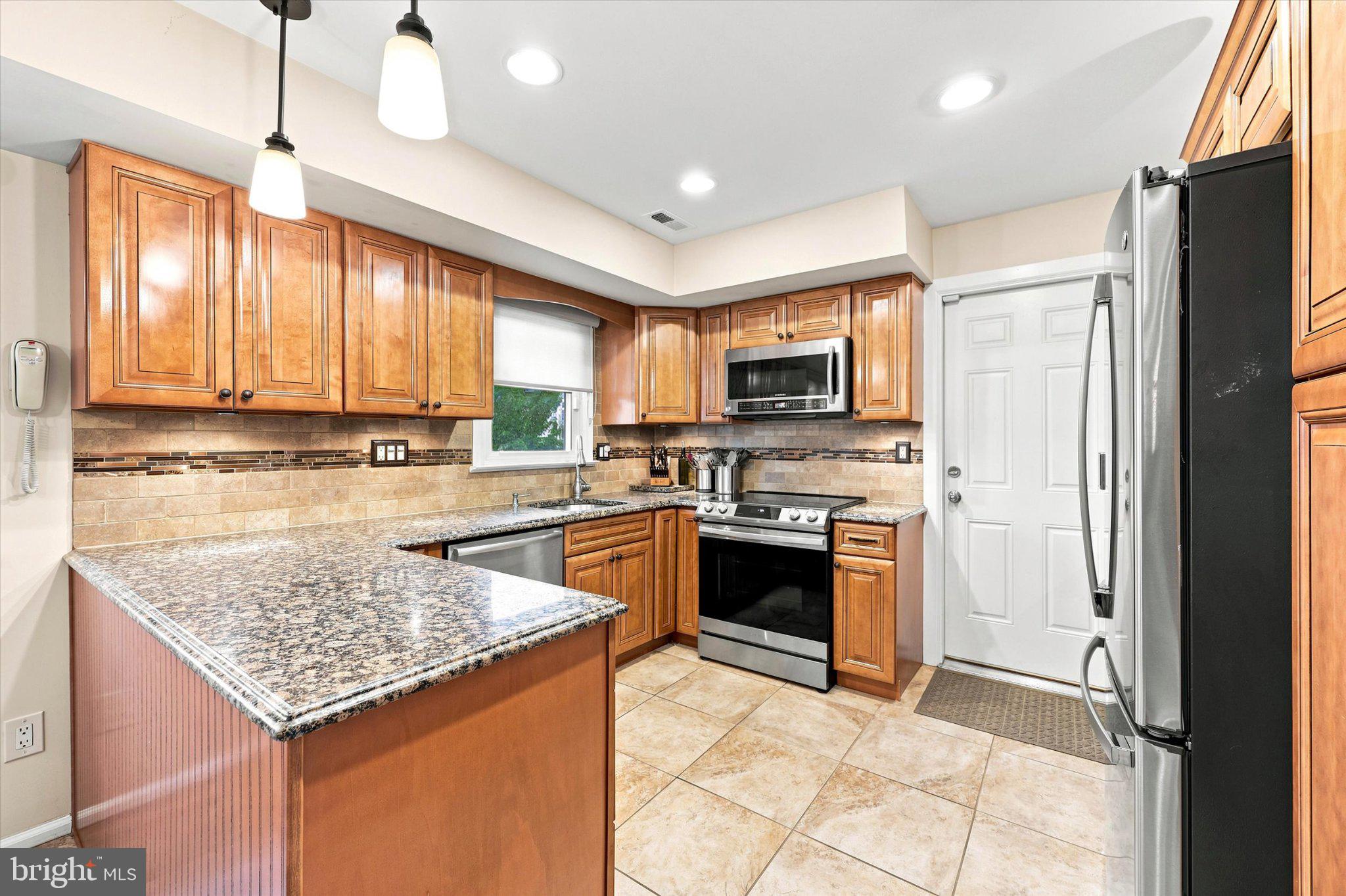 4168 REMO CRESCENT