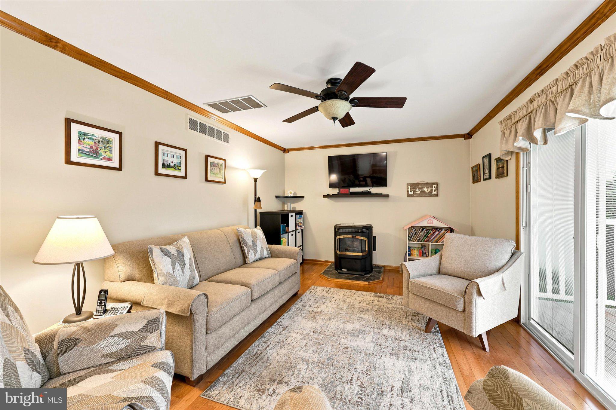 4168 REMO CRESCENT