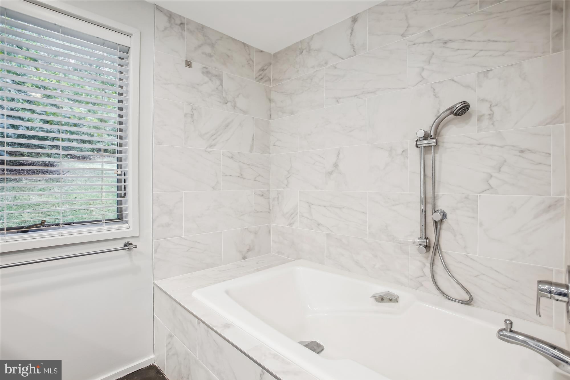 FARMINGTON - Residential