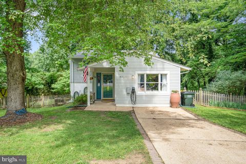 6212 CENTAURUS COURT BURKE VA 22015
