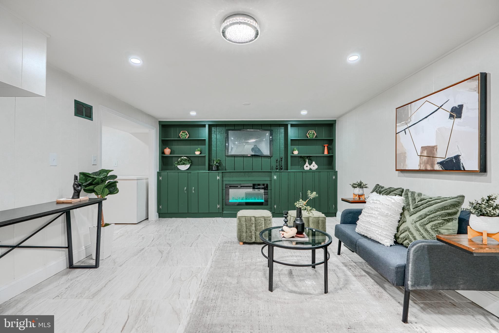 WINDSOR MILL - Residential