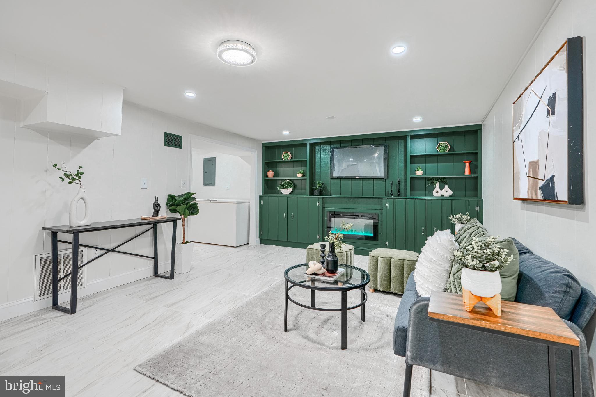 WINDSOR MILL - Residential