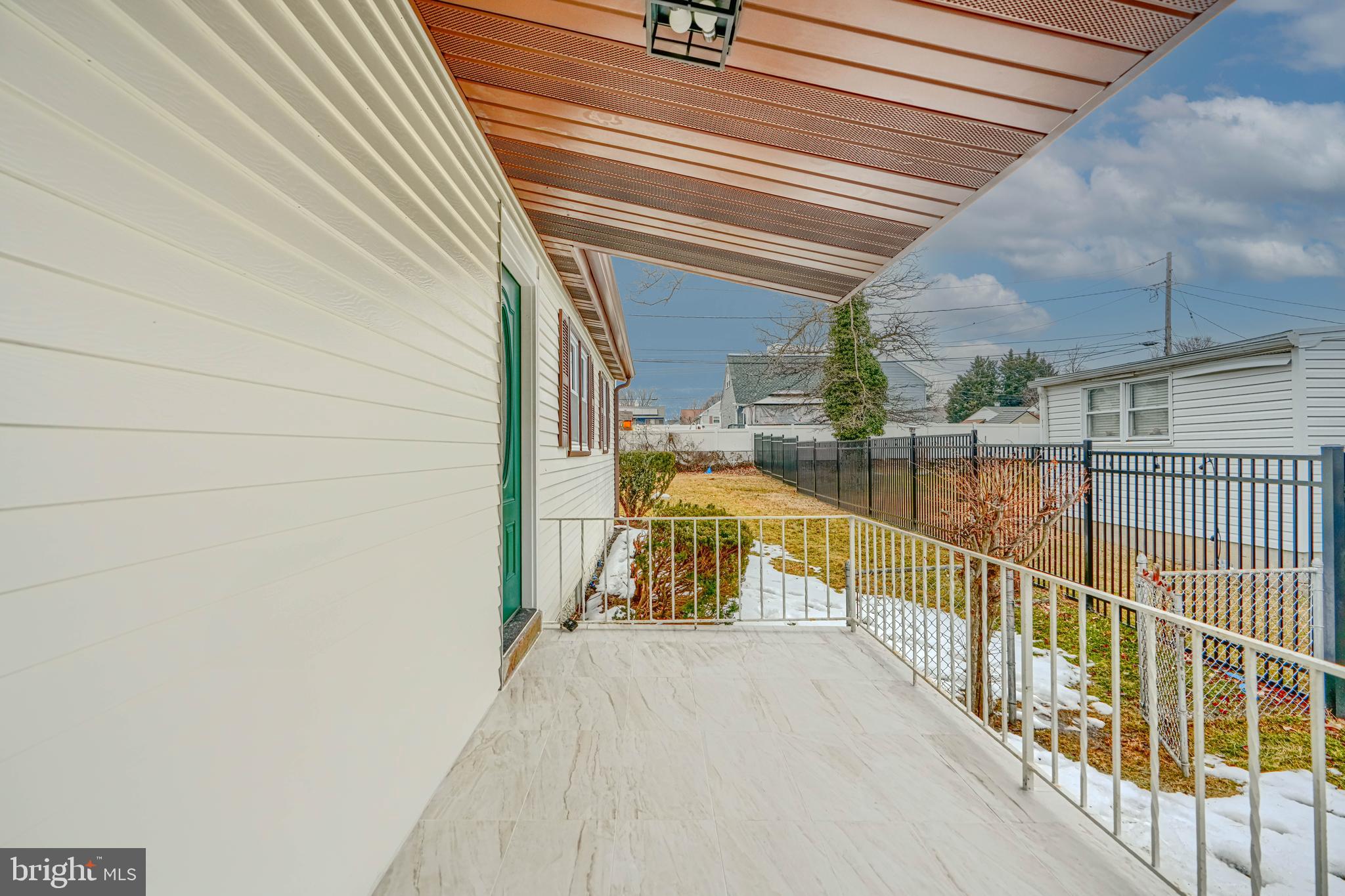 WINDSOR MILL - Residential