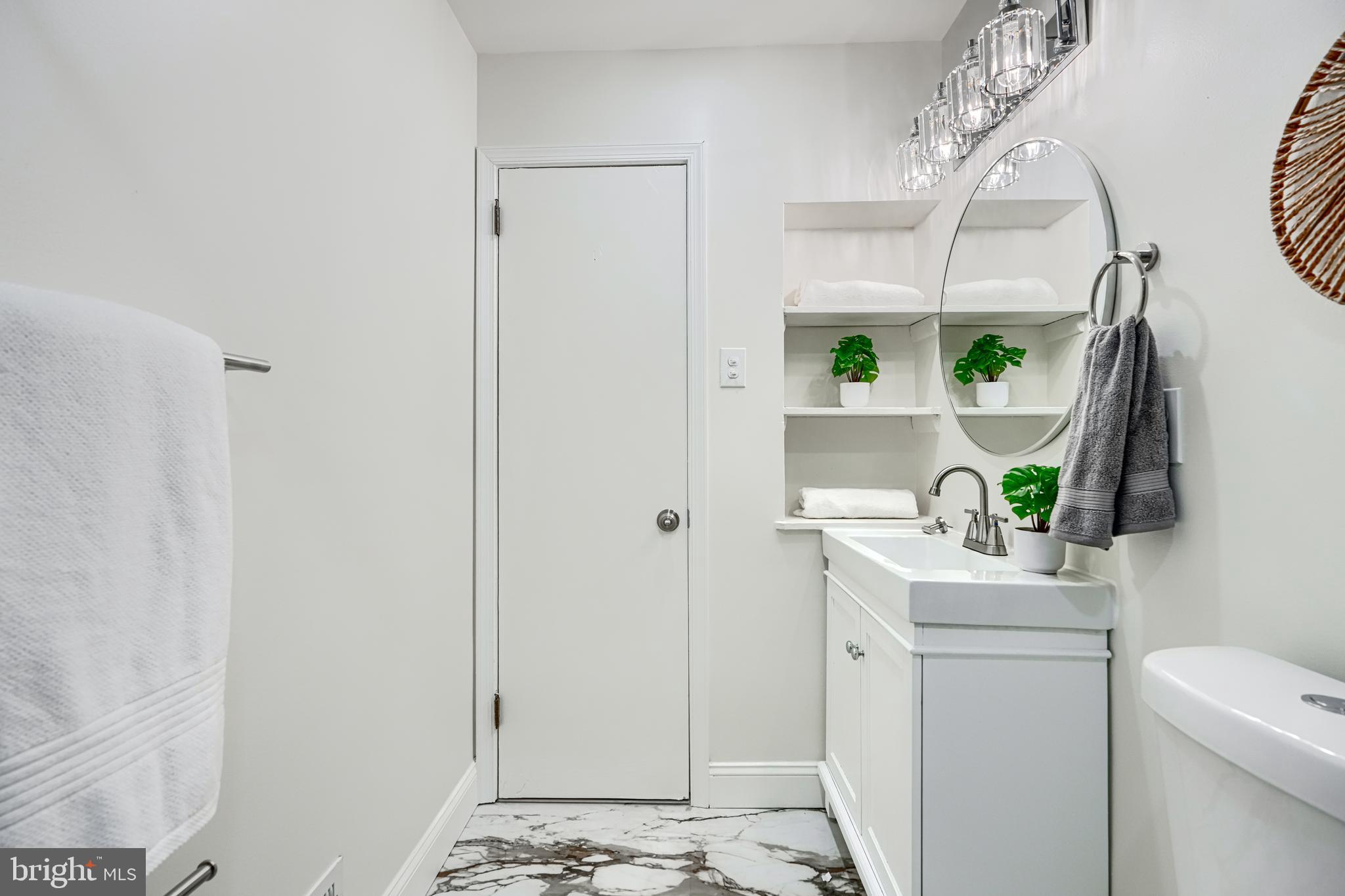 WINDSOR MILL - Residential