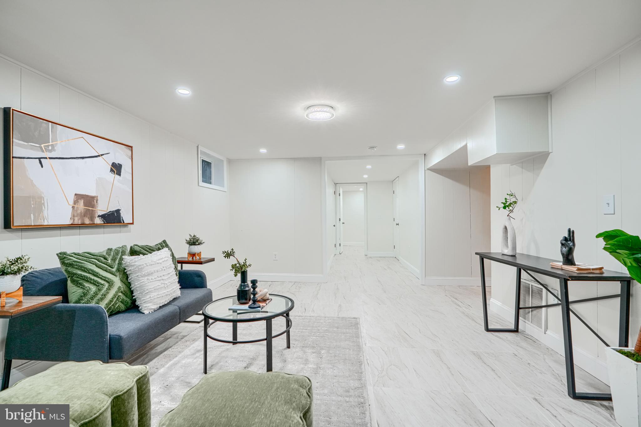 WINDSOR MILL - Residential