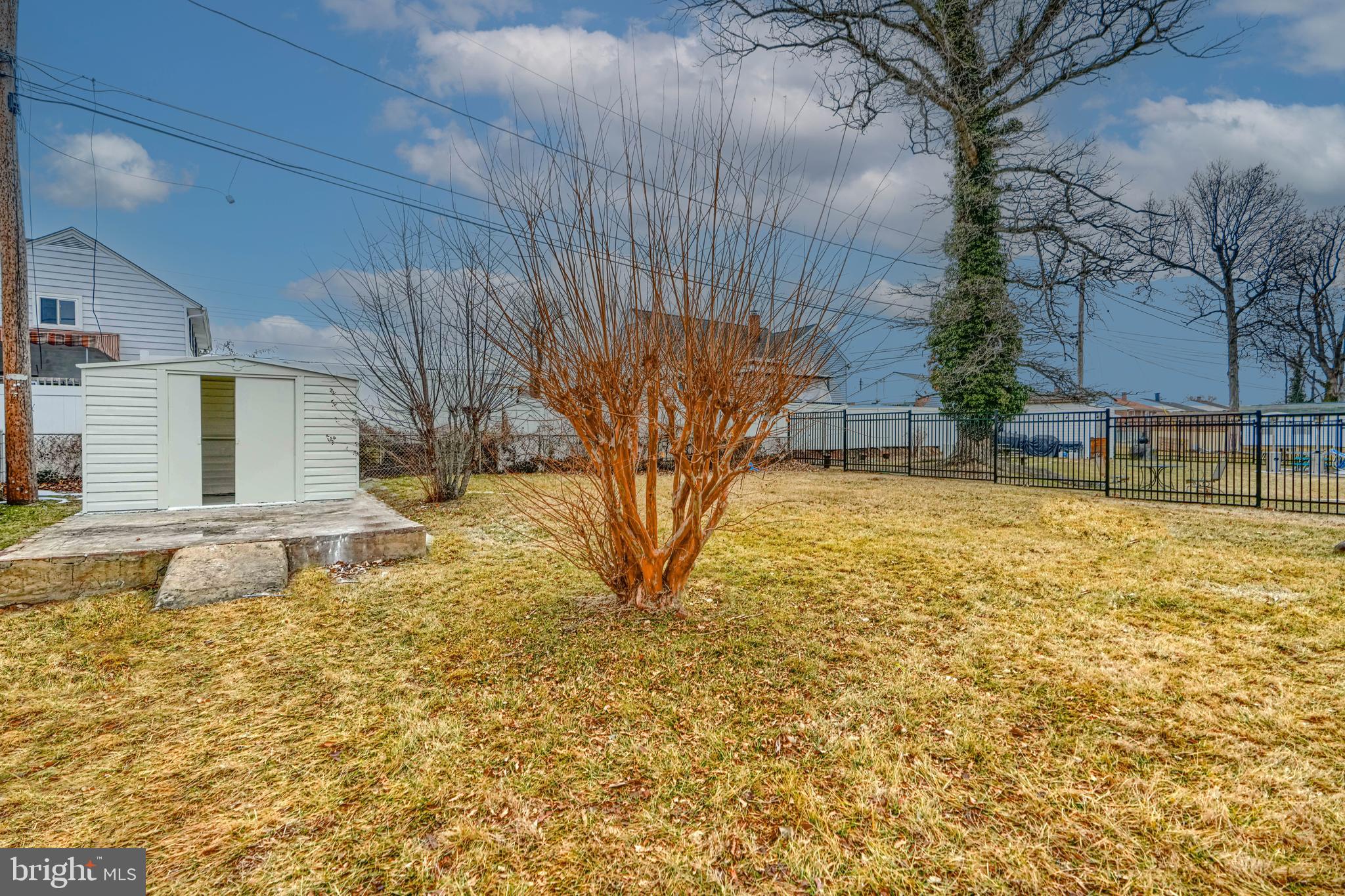 WINDSOR MILL - Residential