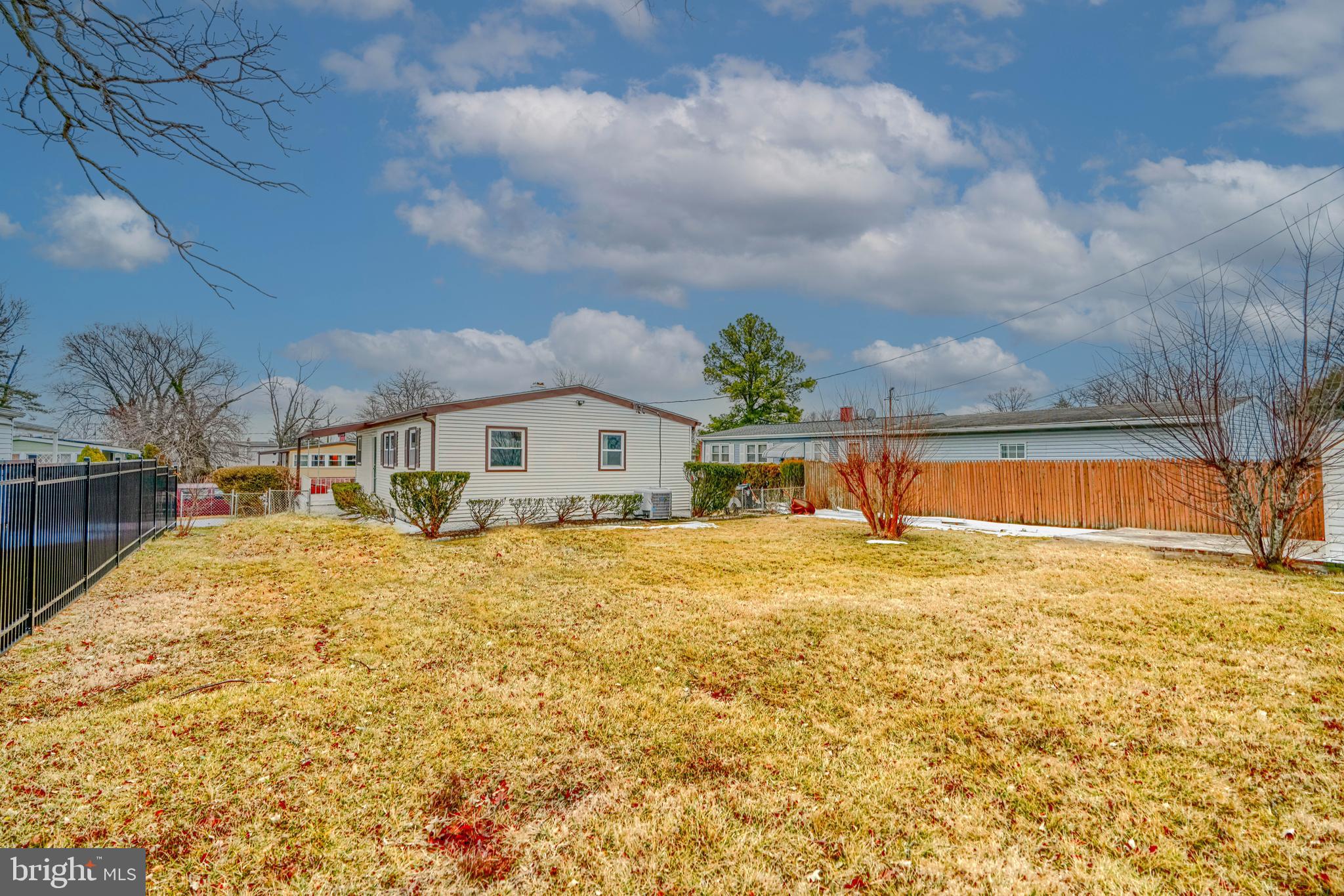 WINDSOR MILL - Residential