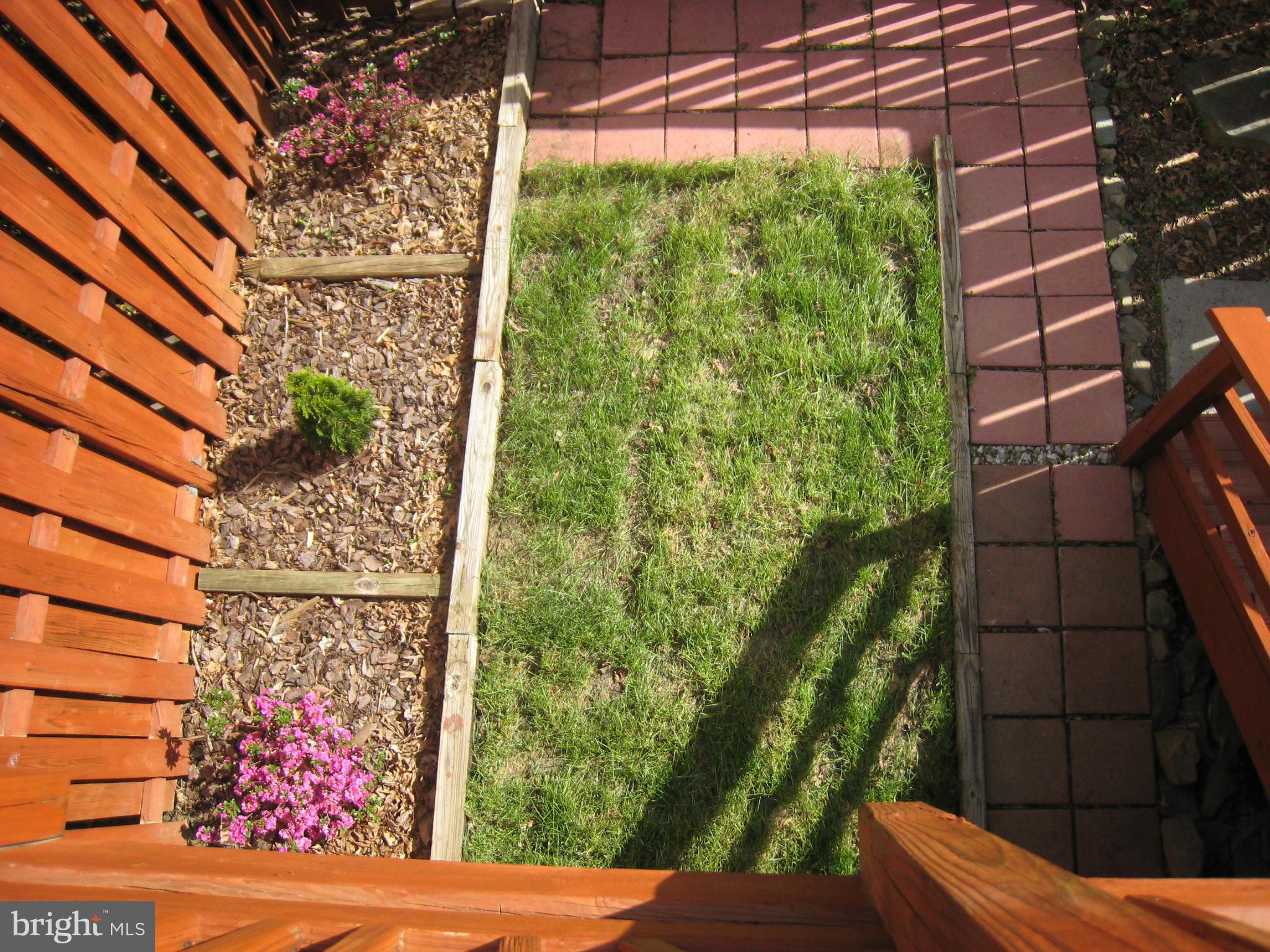 GREEN TRAILS - Residential Lease