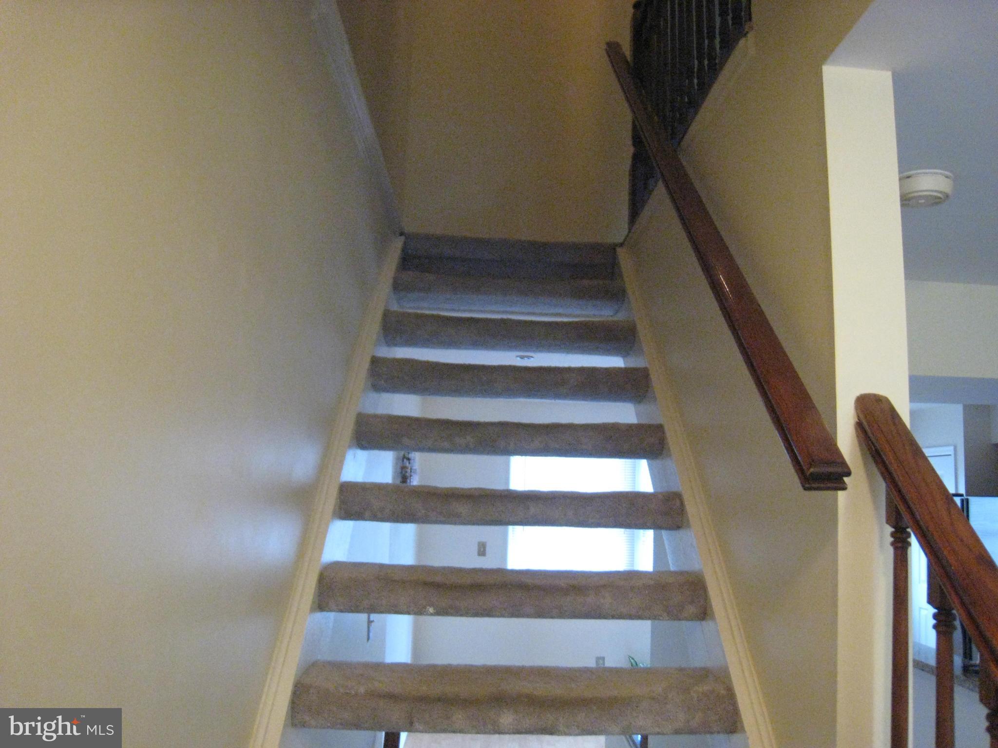 GREEN TRAILS - Residential Lease