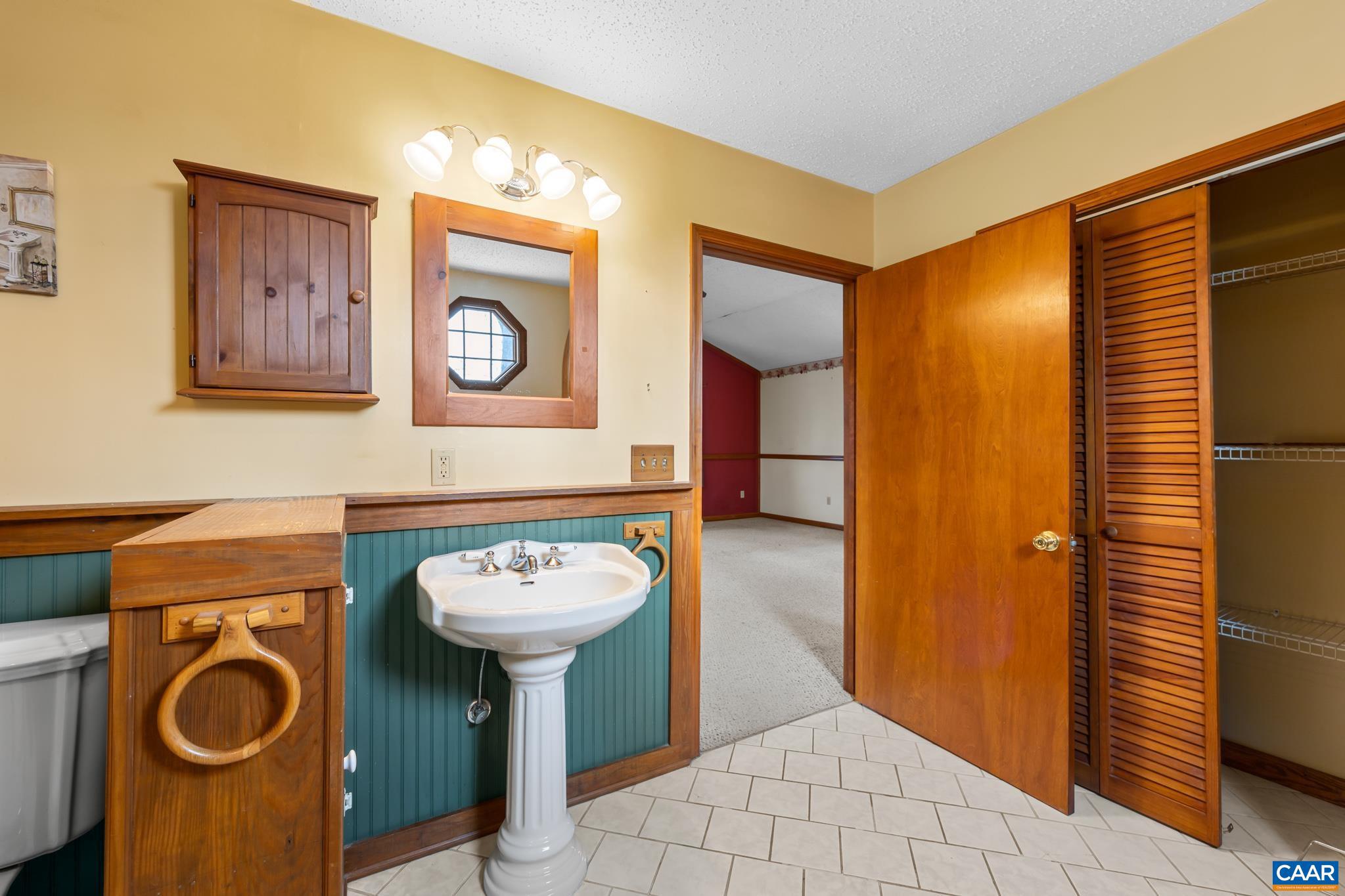 TRAILSIDE - Residential