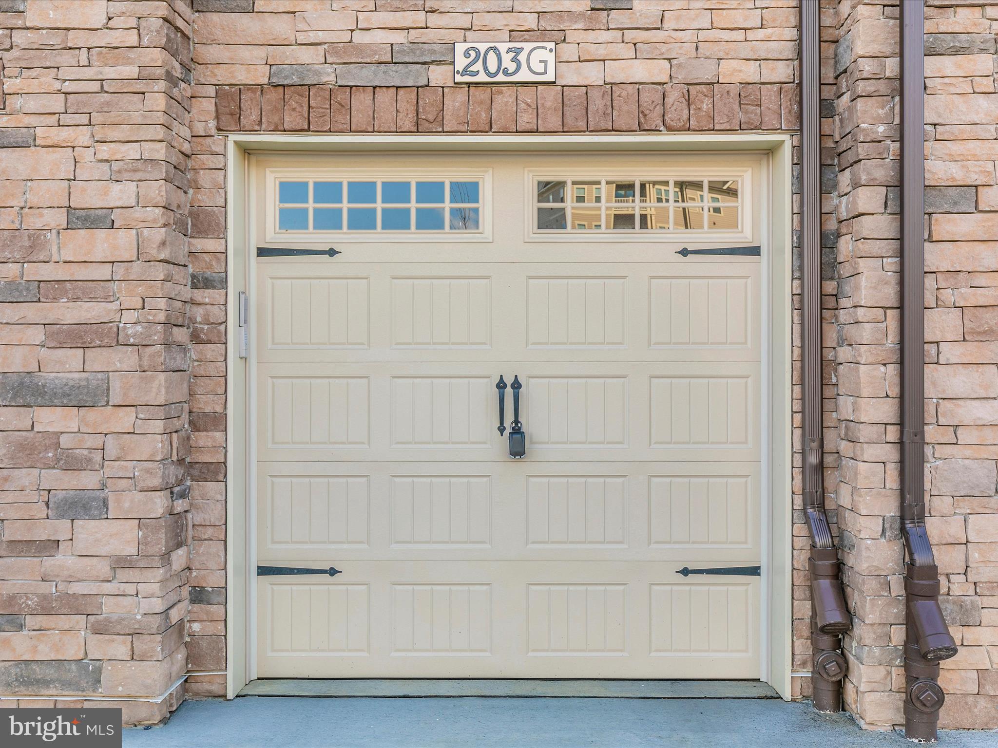 3315 FIREFLY LANE 203