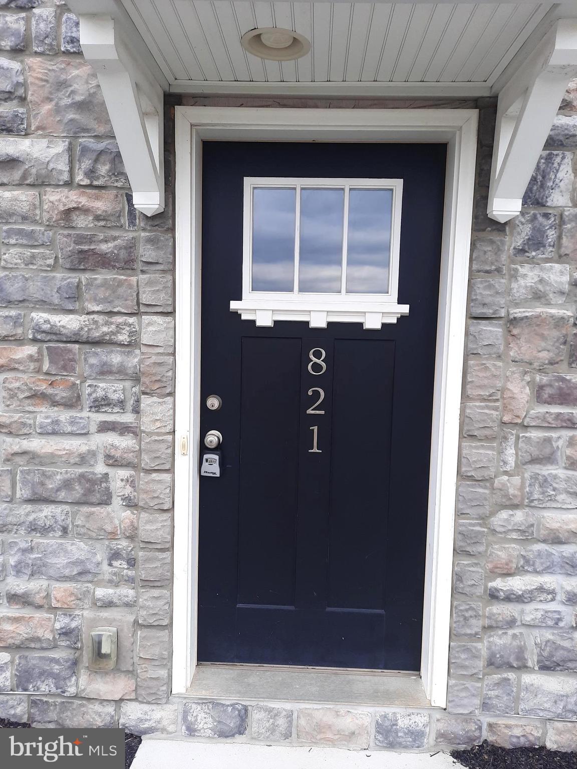 ADMIRALS QUAY - Residential Lease