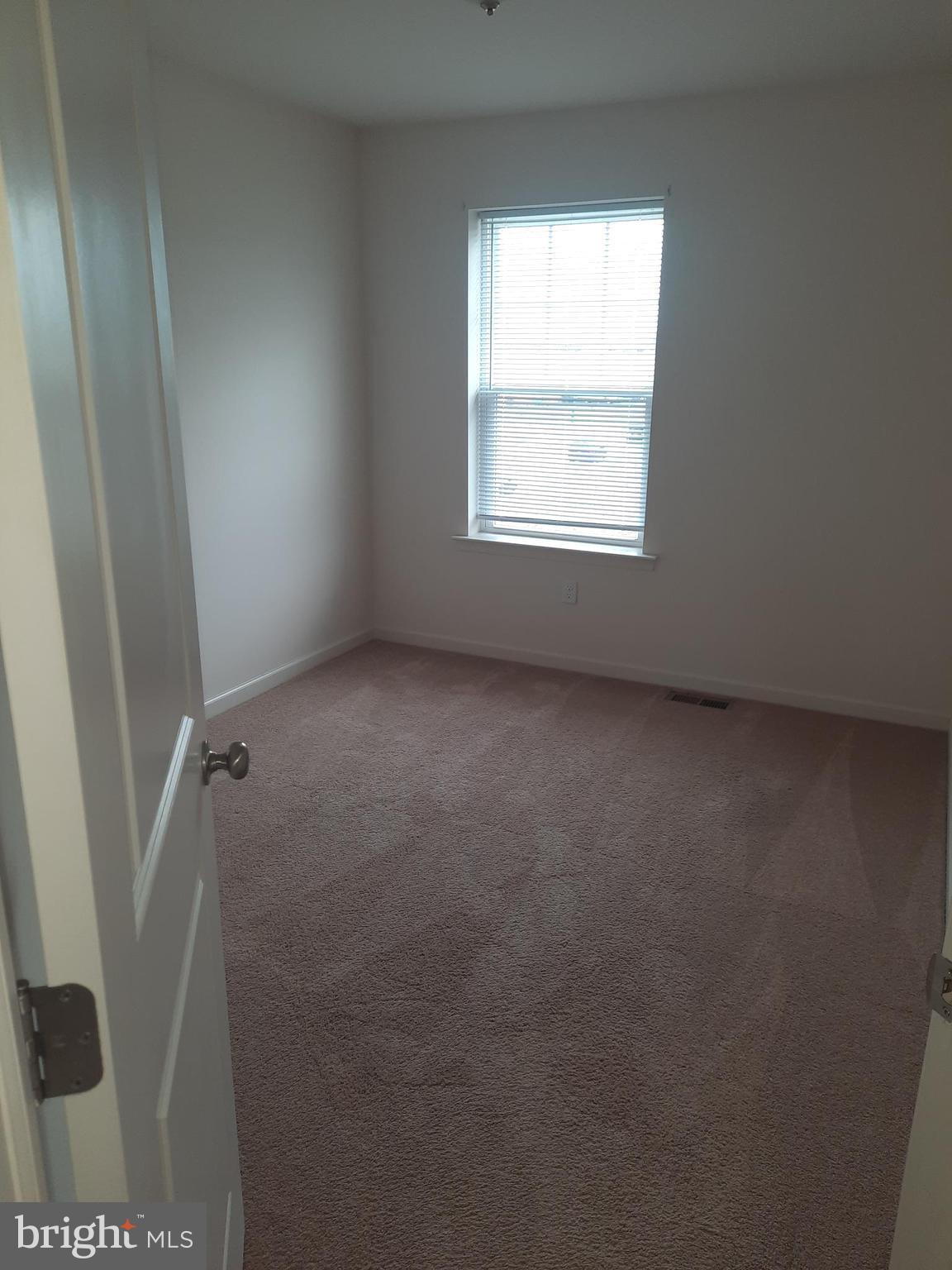 ADMIRALS QUAY - Residential Lease