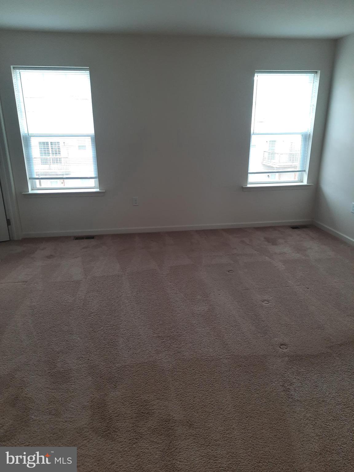 ADMIRALS QUAY - Residential Lease