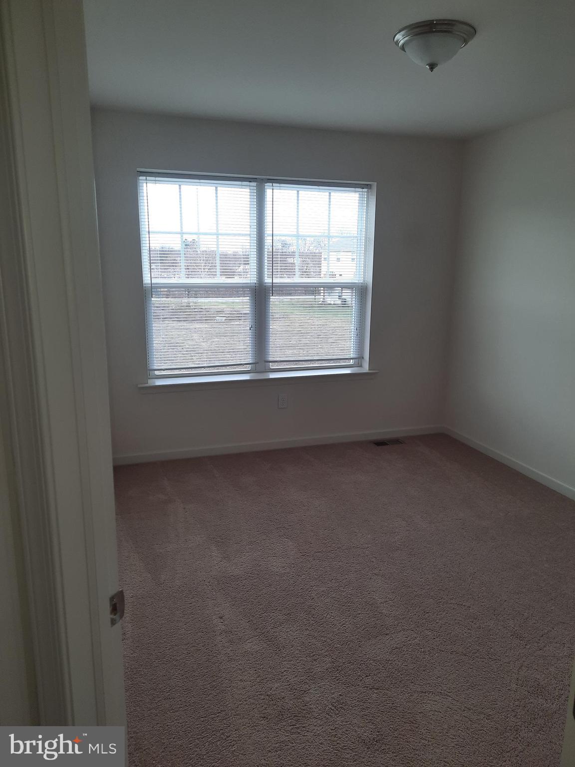 ADMIRALS QUAY - Residential Lease
