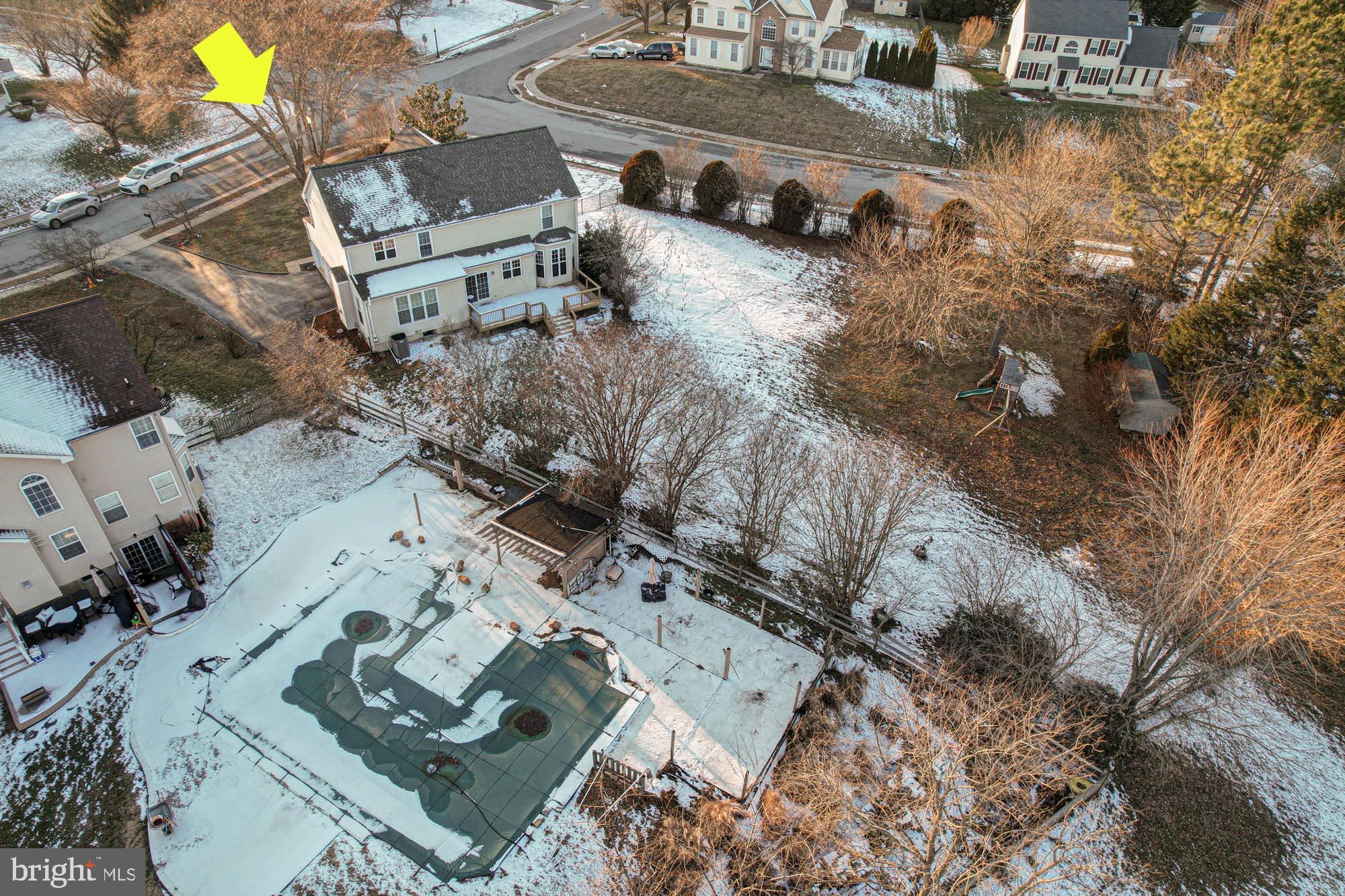 THOMAS COVE - Residential