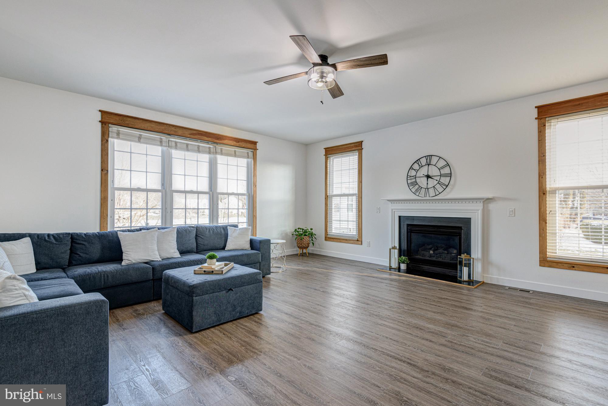 THOMAS COVE - Residential