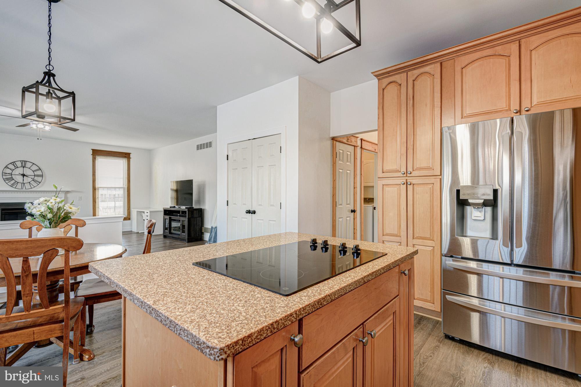 THOMAS COVE - Residential