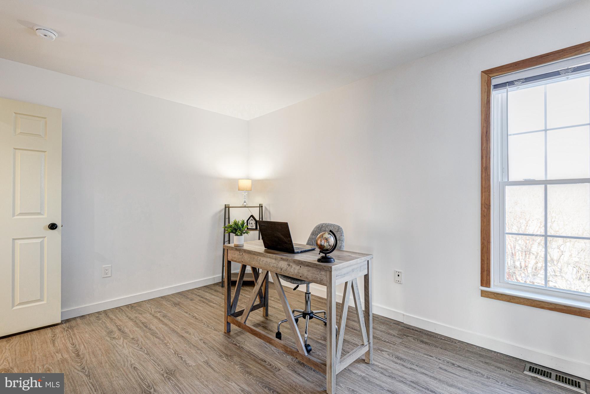 THOMAS COVE - Residential