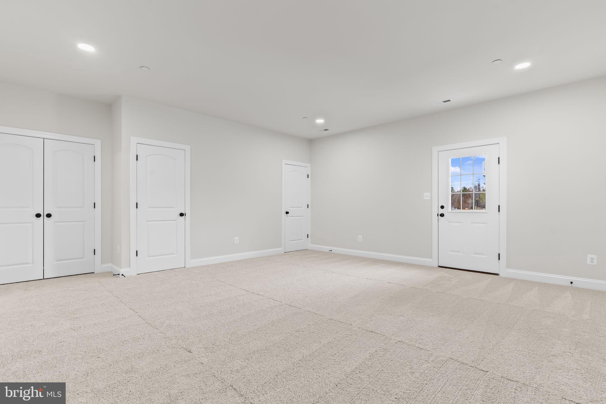 MEADOWS AT TOWN RUN II - Residential