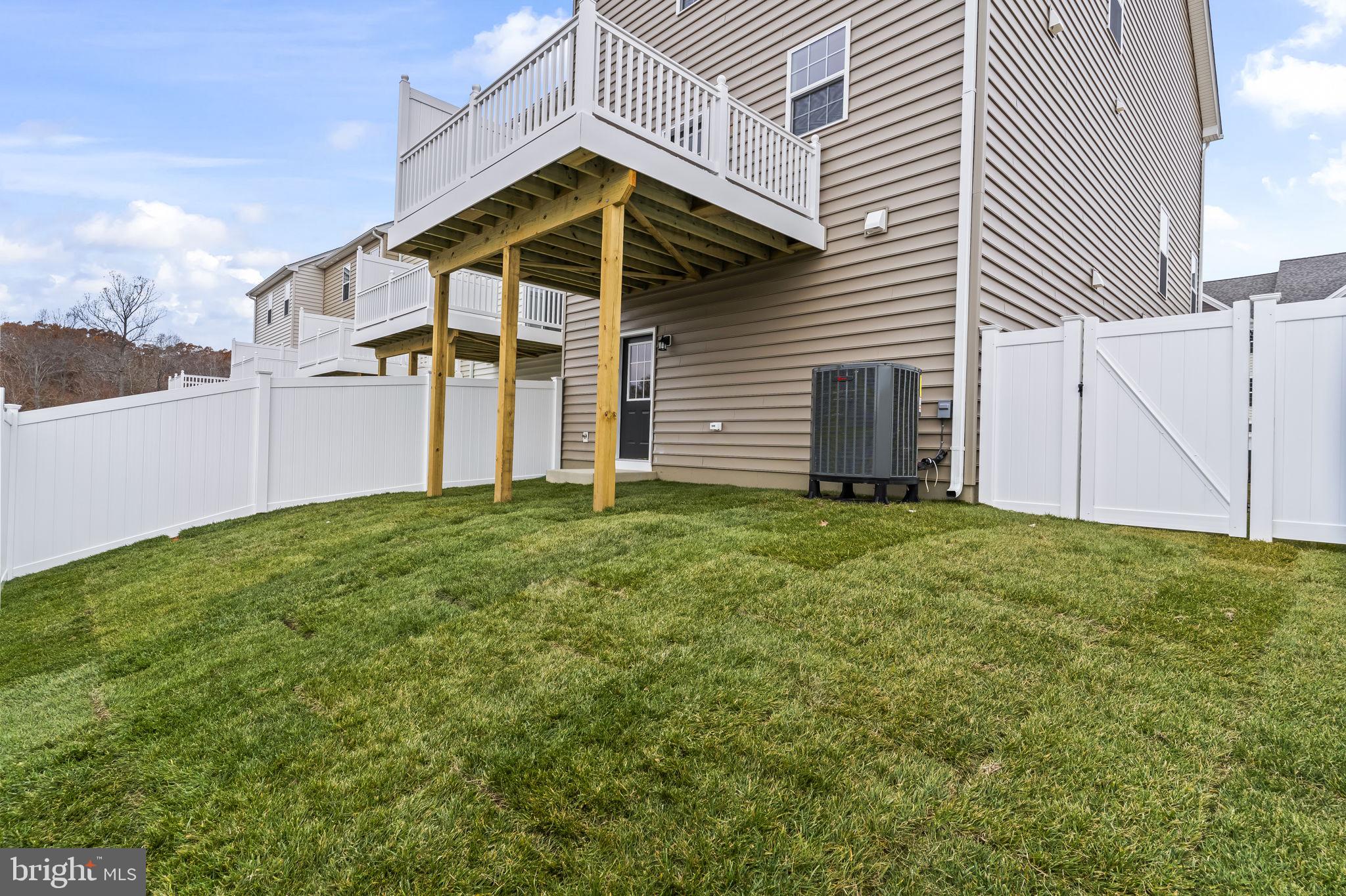 MEADOWS AT TOWN RUN II - Residential